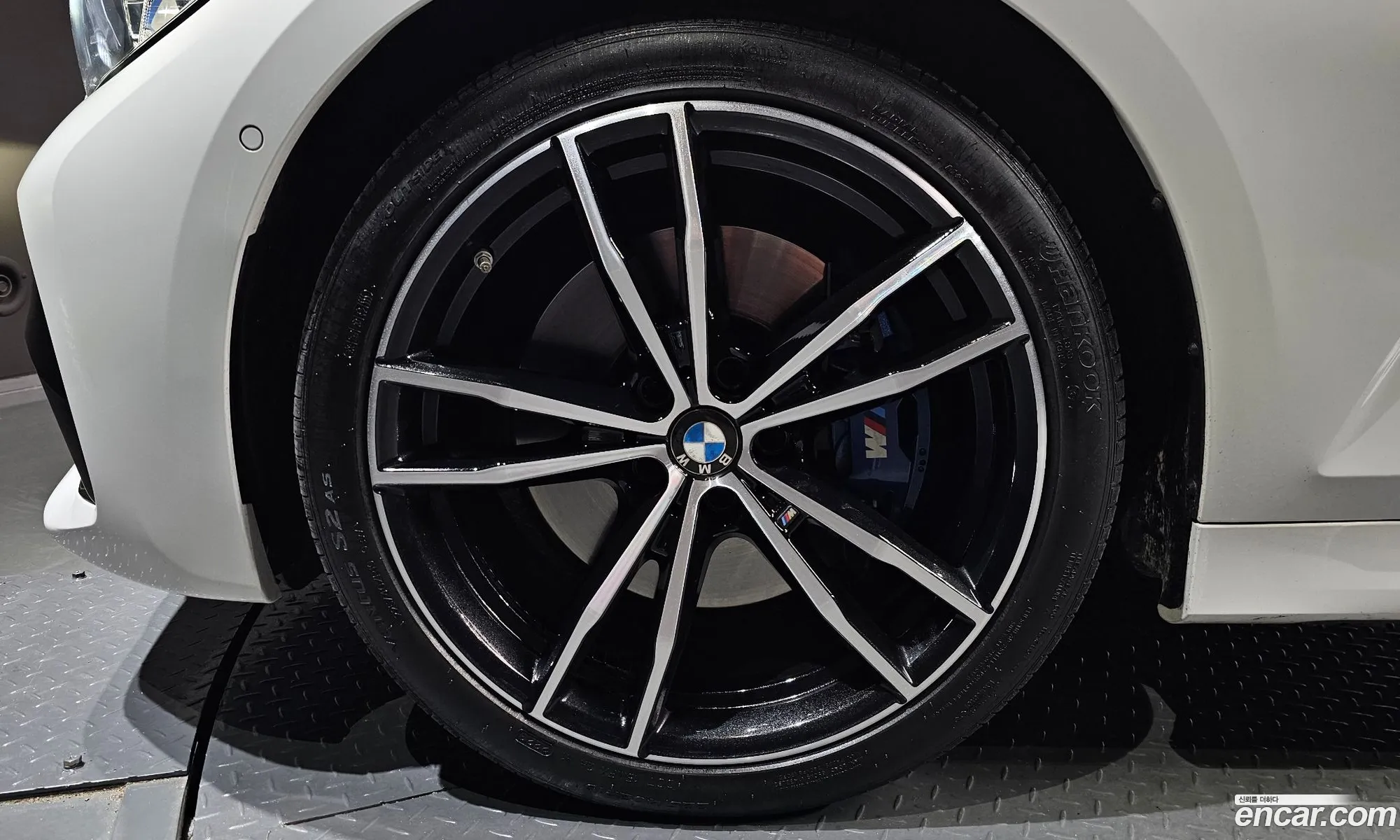 BMW 3 Series G20 330I xDrive M Sports - фотография 14345593