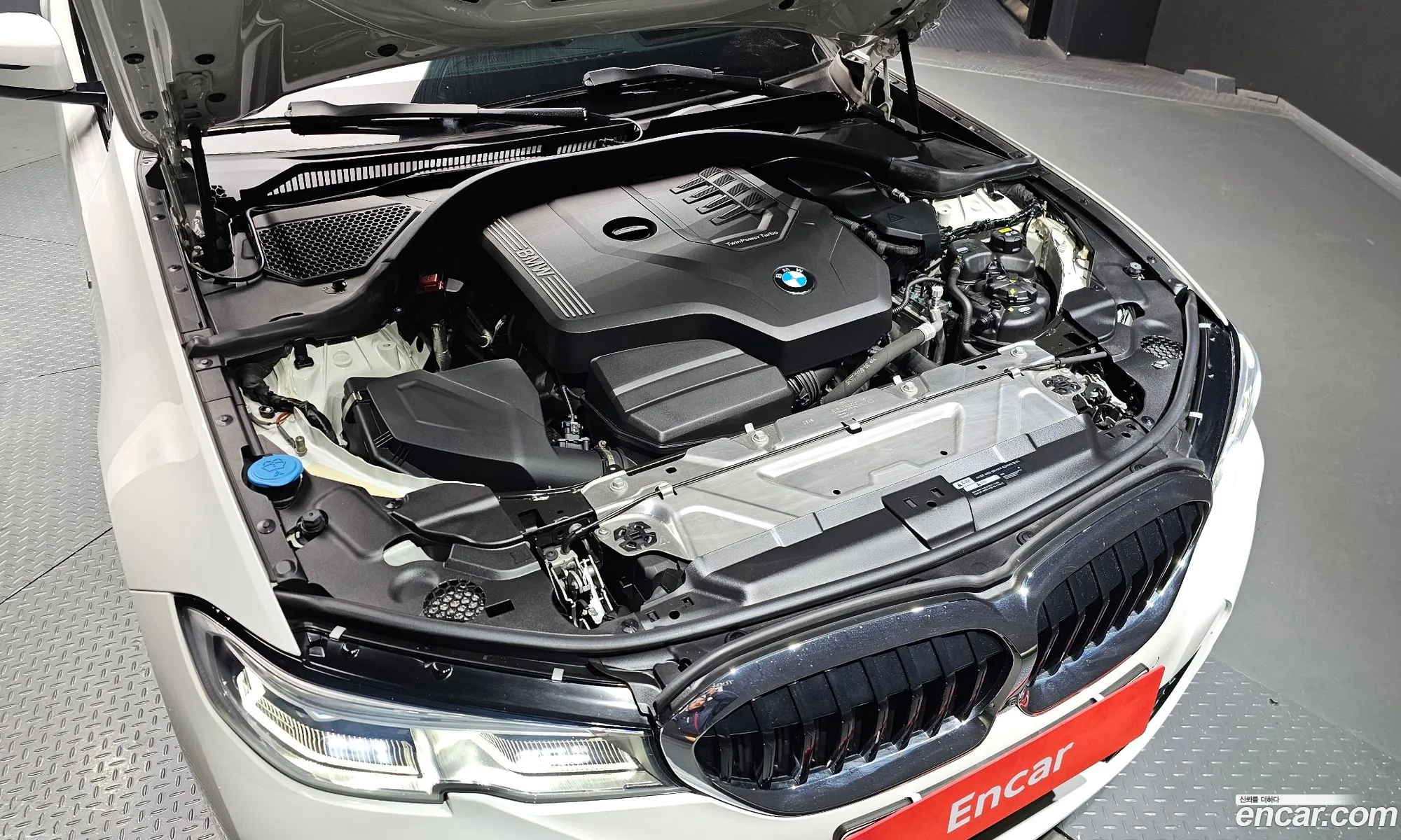 BMW 3 Series G20 330I xDrive M Sports - фотография 14345594