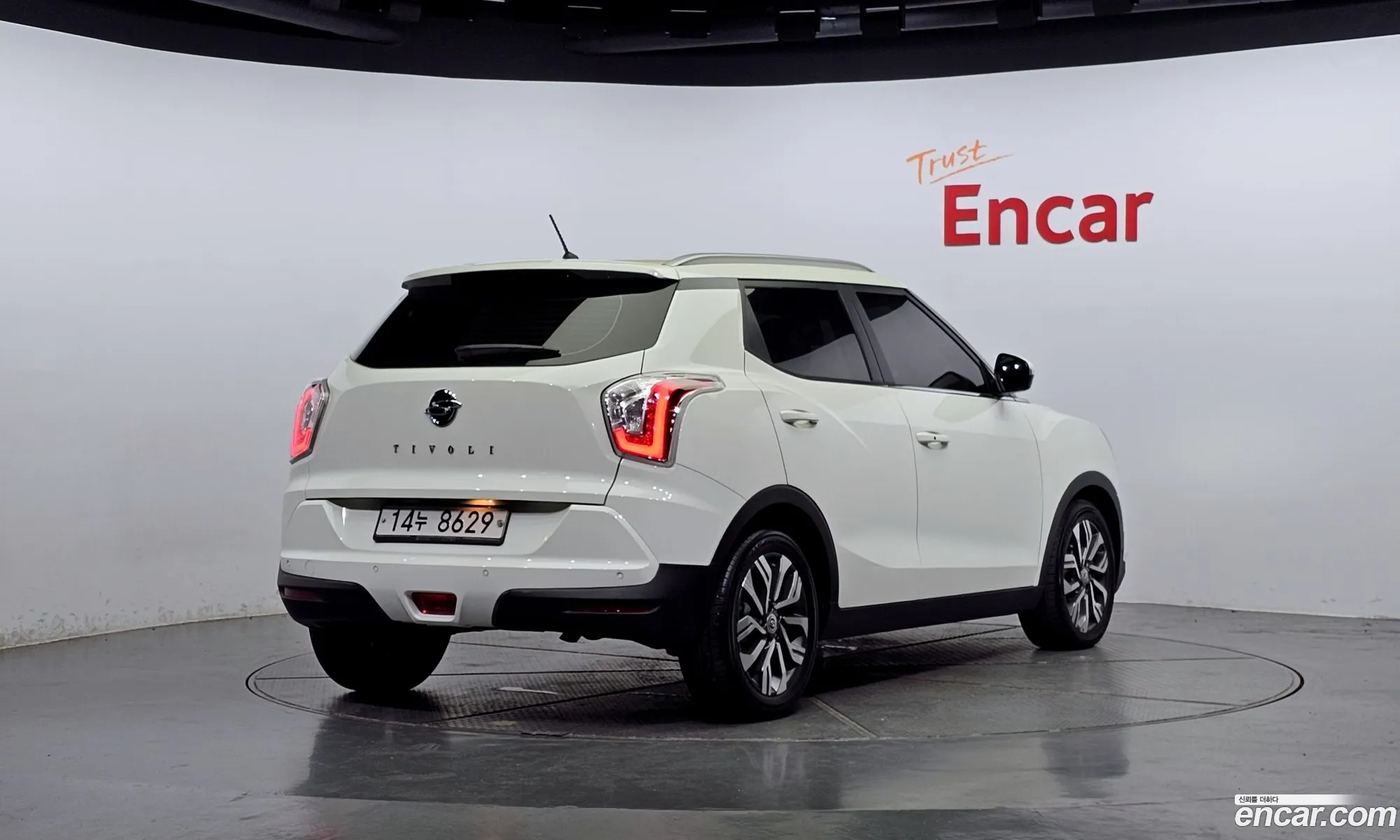 Kg Mobility Ssangyong Tivoli Armor Diesel Vx 2Wd - фотография 7839255