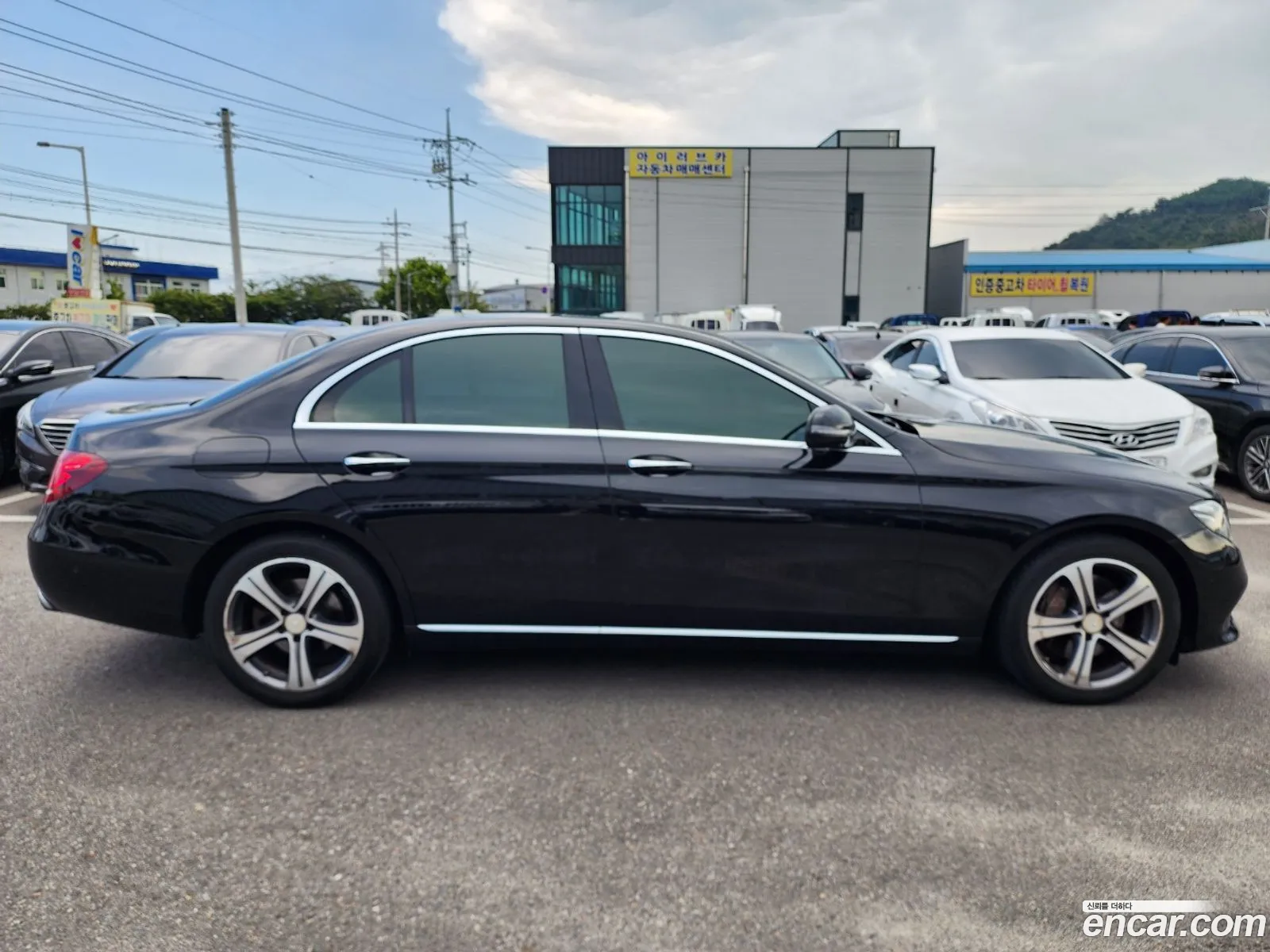 Mercedes E-Class W213 E300 4Matic Exclusive - фотография 12496946
