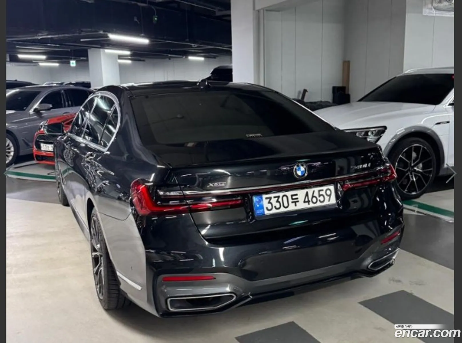 BMW 7 Series G11 740Li xDrive M Sports - фотография 15202259