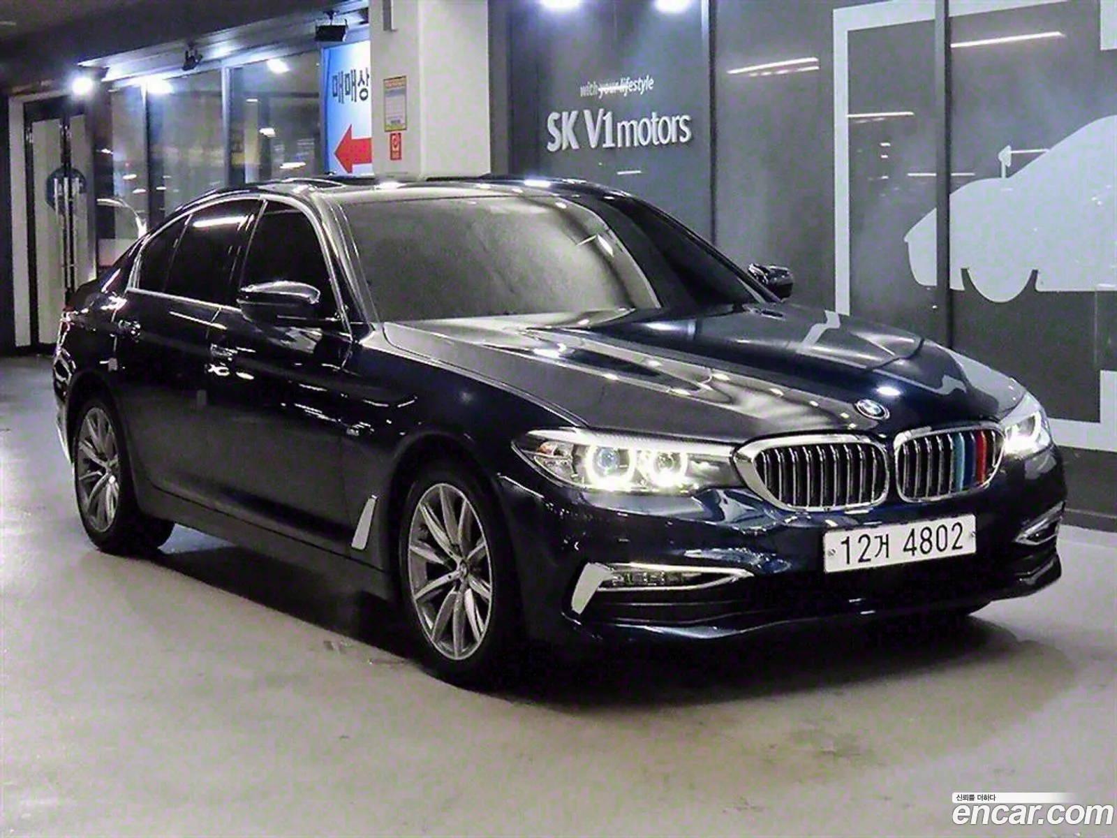 BMW 5 Series G30 520I Luxury - фотография 15202264
