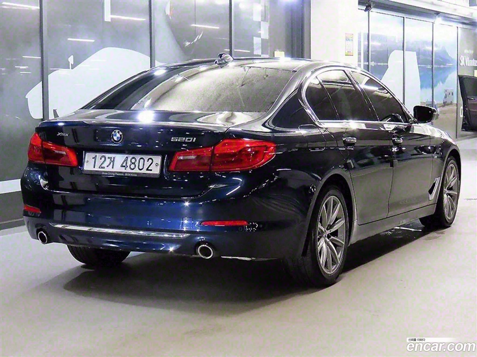 BMW 5 Series G30 520I Luxury - фотография 15202267