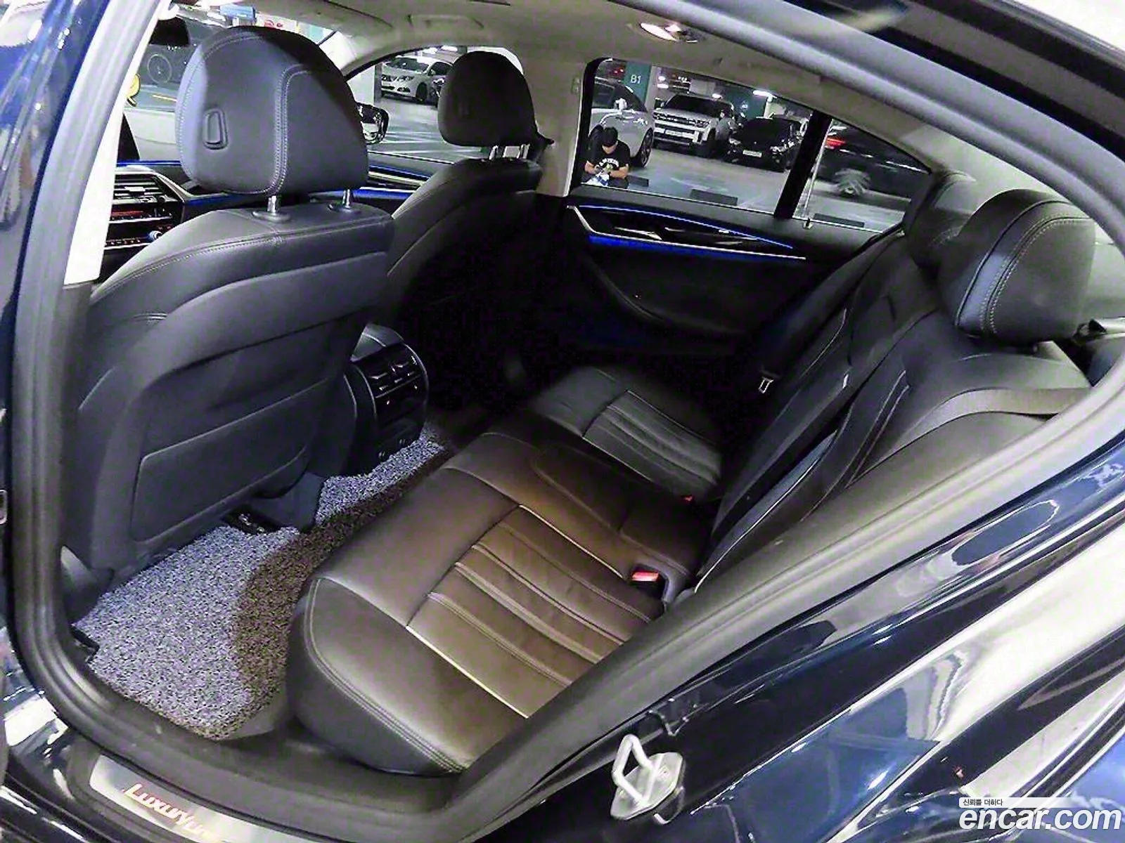 BMW 5 Series G30 520I Luxury - фотография 15202269