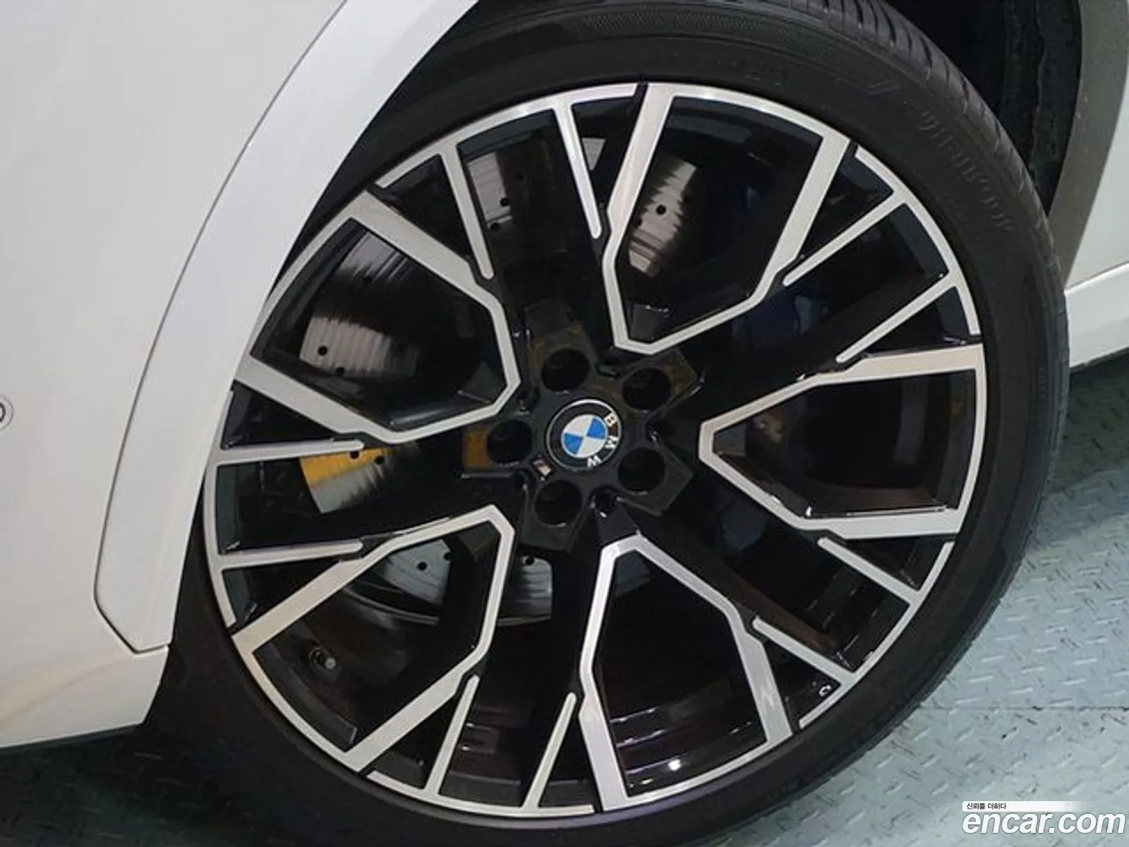BMW X6M G06 44 - фотография 15243728