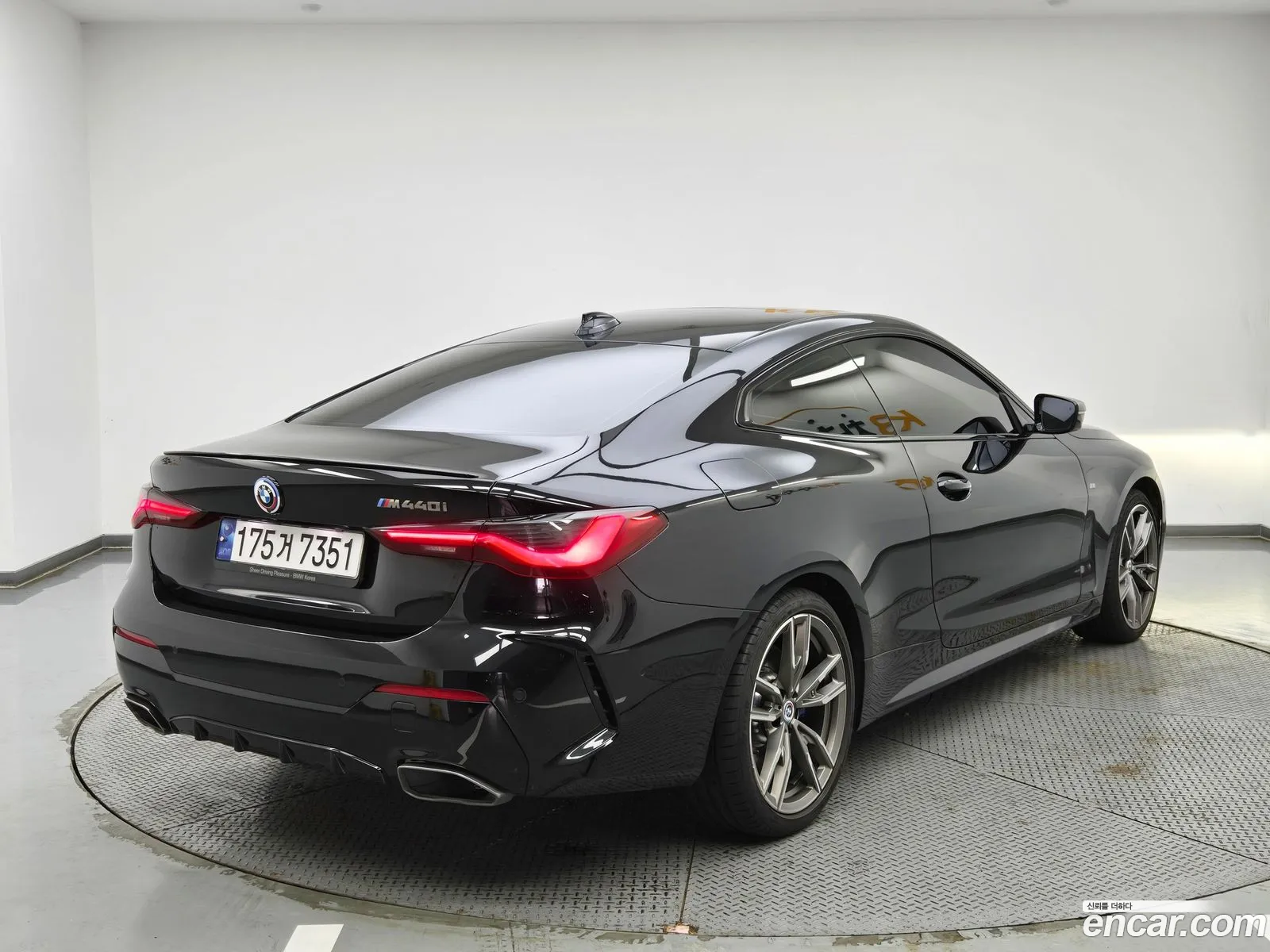 BMW 4 Series G22 M440I xDrive Coupe - фотография 15256735
