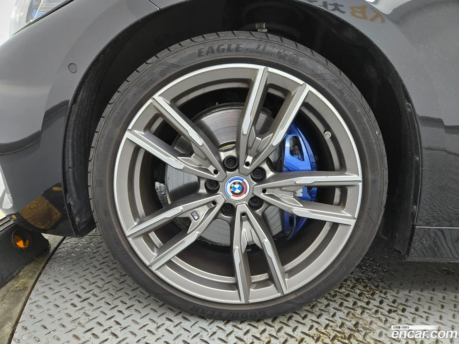 BMW 4 Series G22 M440I xDrive Coupe - фотография 15256738