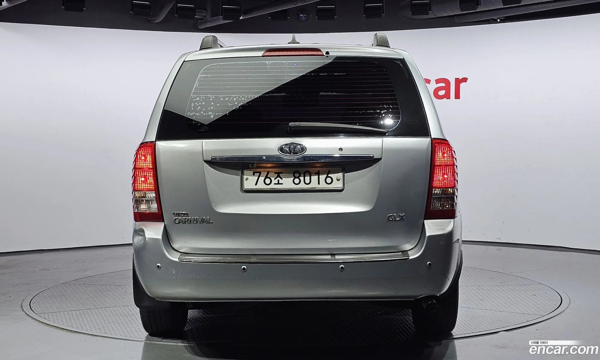 Kia Grand Carnival Lpi Glx Basic Model - фотография 12476853