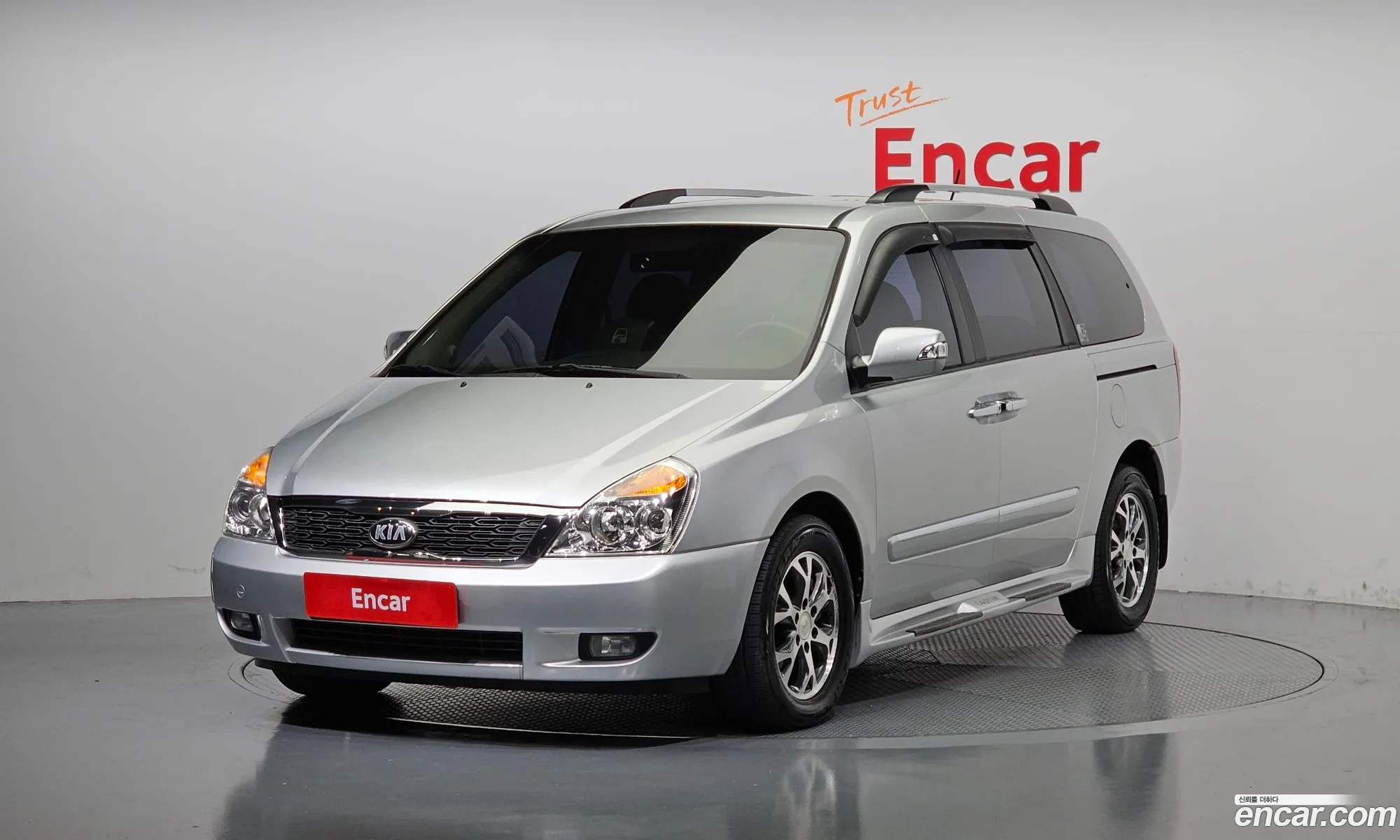Kia Carnival R Grand Carnival Glx Luxury Model - фотография 1356885
