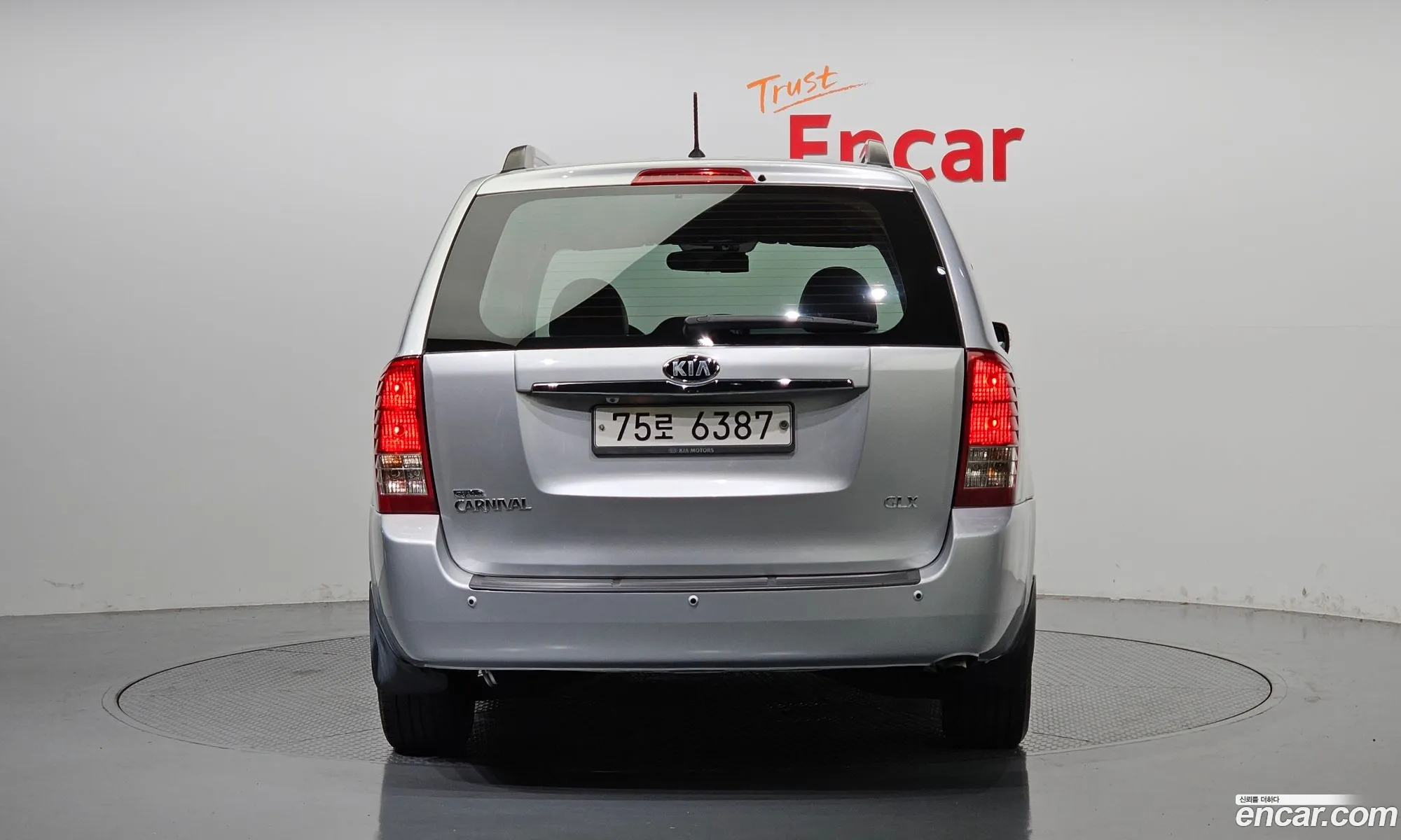 Kia Carnival R Grand Carnival Glx Luxury Model - фотография 1356888