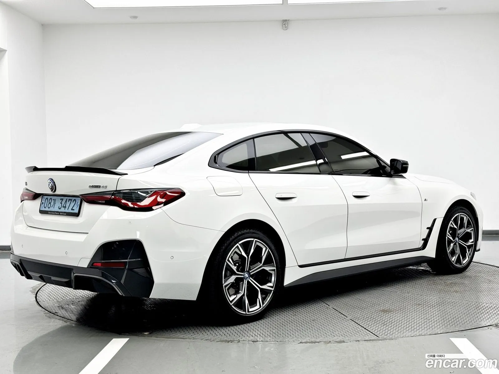 BMW I4 Edrive40 M Sports Pro - фотография 15255269