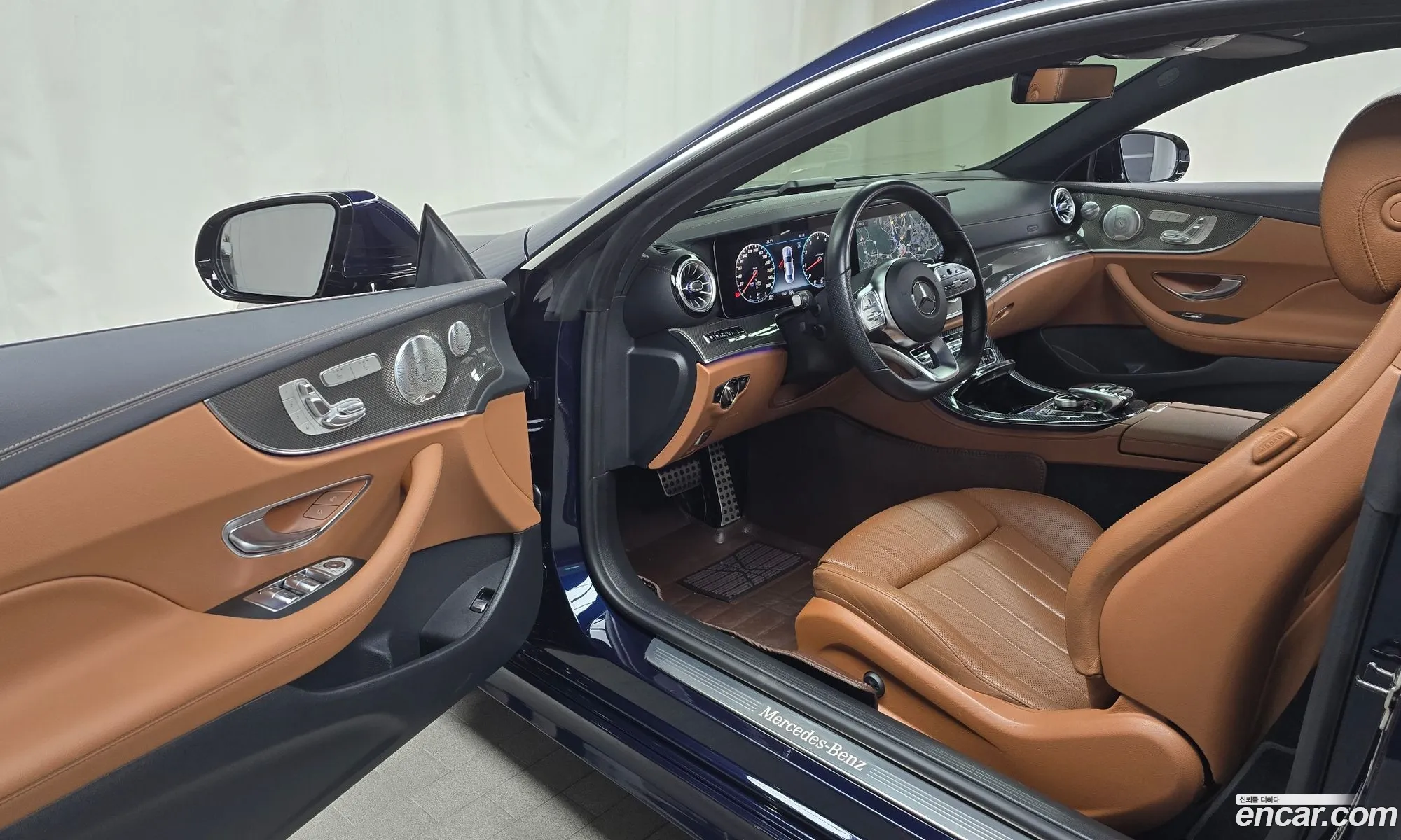 Mercedes-Benz E-Klasse E450 4Matic Coupe 2020 - фотография 18663053