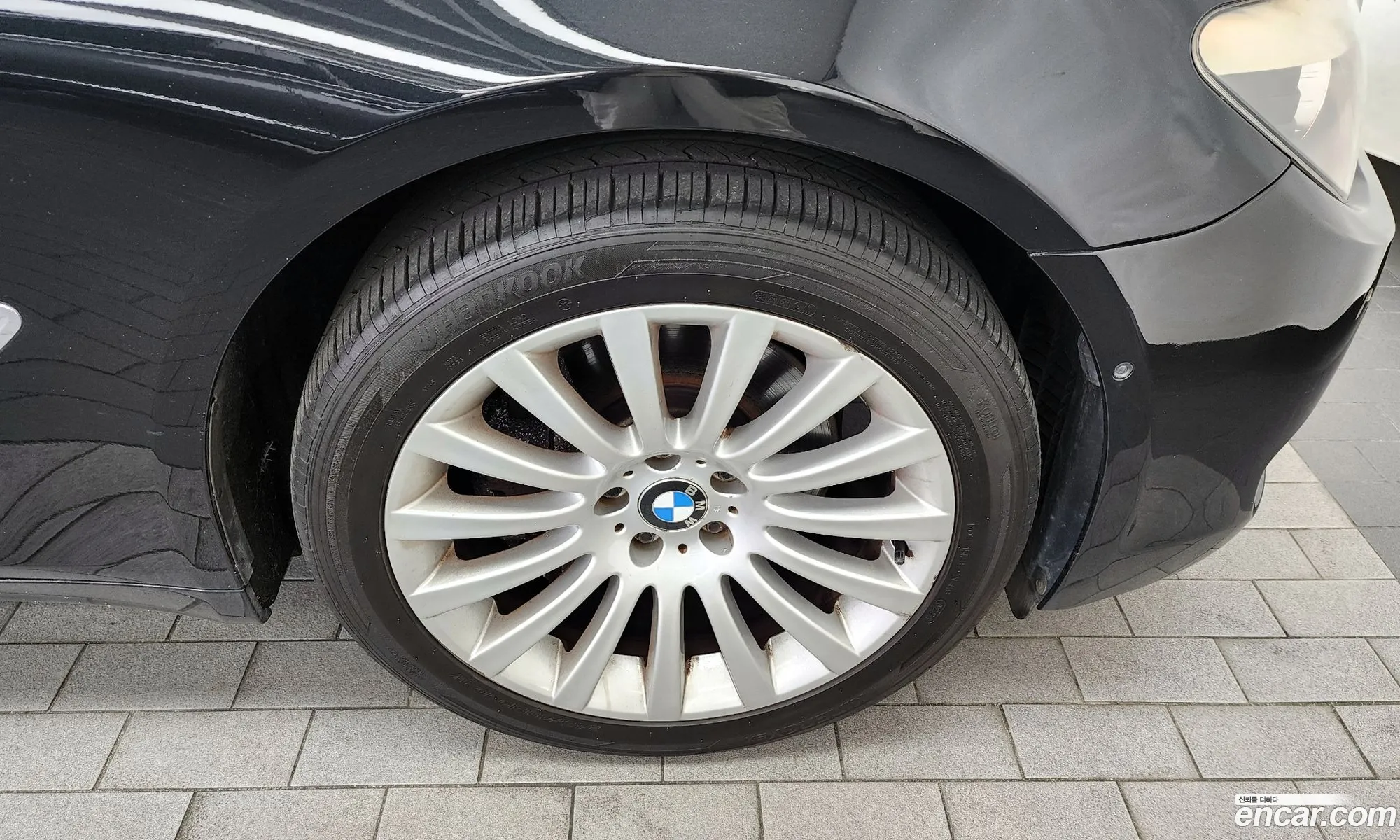 BMW 7 Series F01 740Li - фотография 14345557