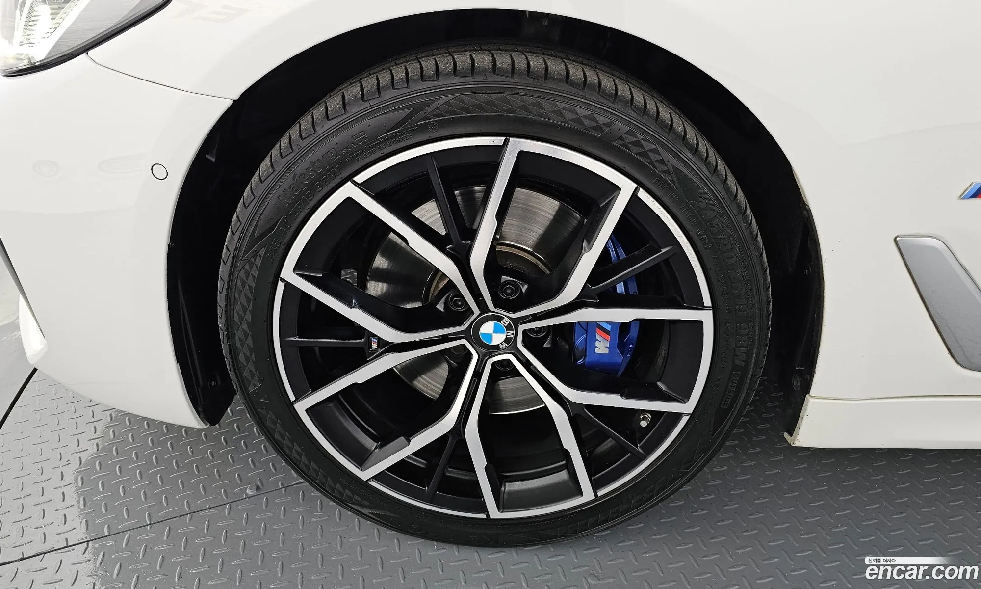 BMW 5 Series G30 530I xDrive M Sports - фотография 14904192