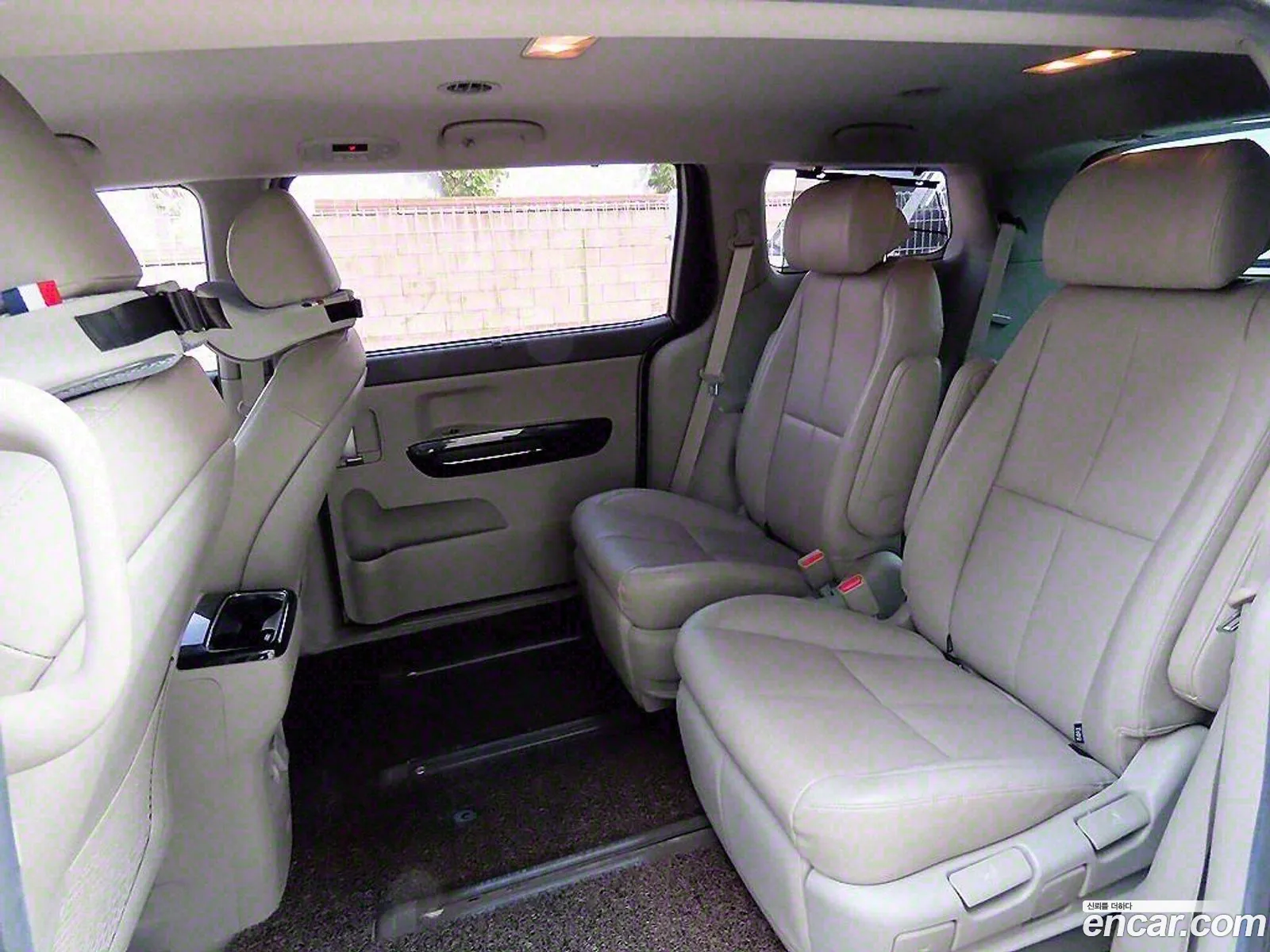 Kia All New Carnival Gasoline 7-Seater Limousine President - фотография 1521835