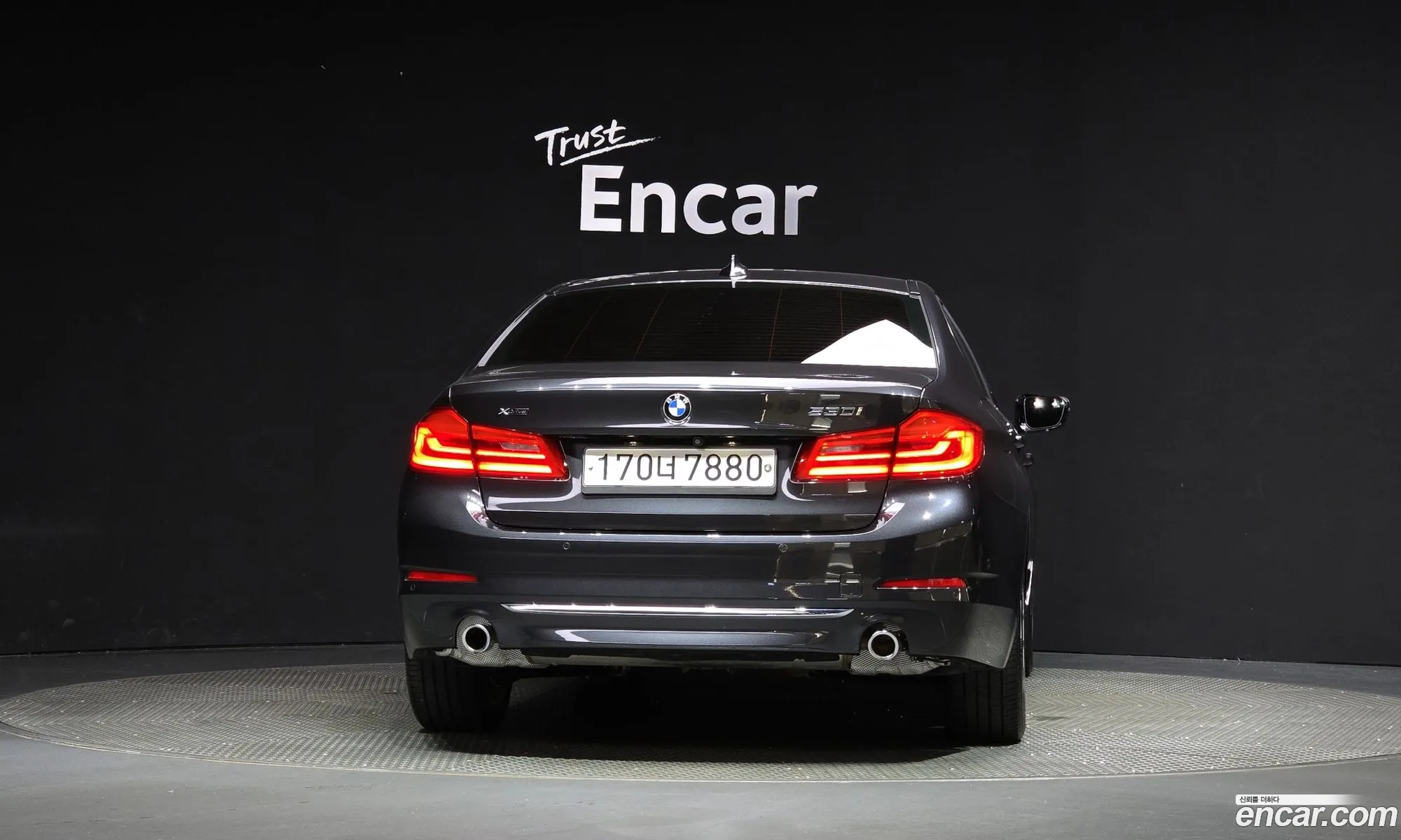BMW 5 Series G30 530I xDrive Luxury Plus - фотография 14512953