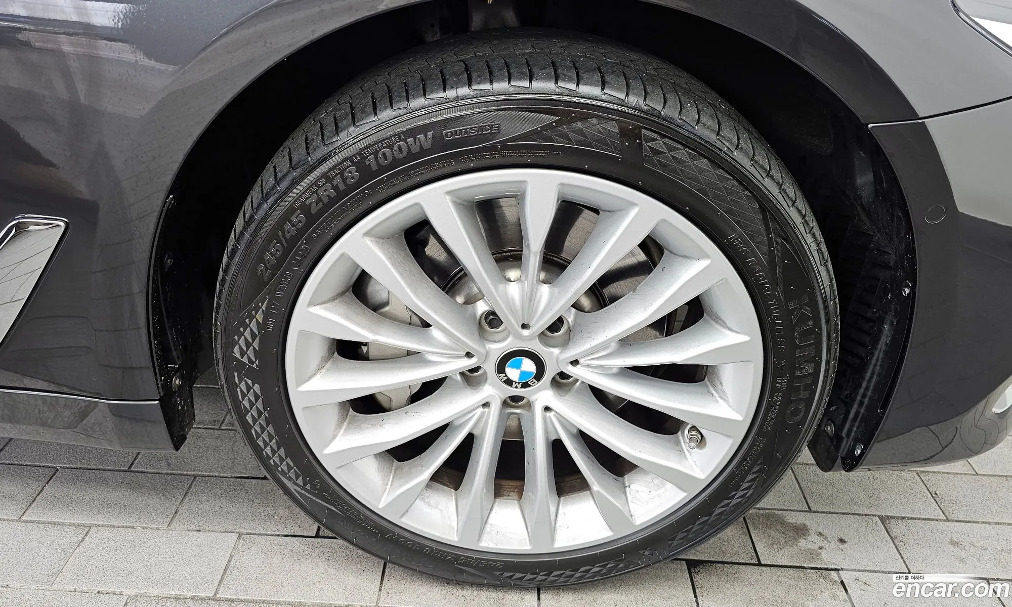 BMW 5 Series G30 530I xDrive Luxury Plus - фотография 14512954