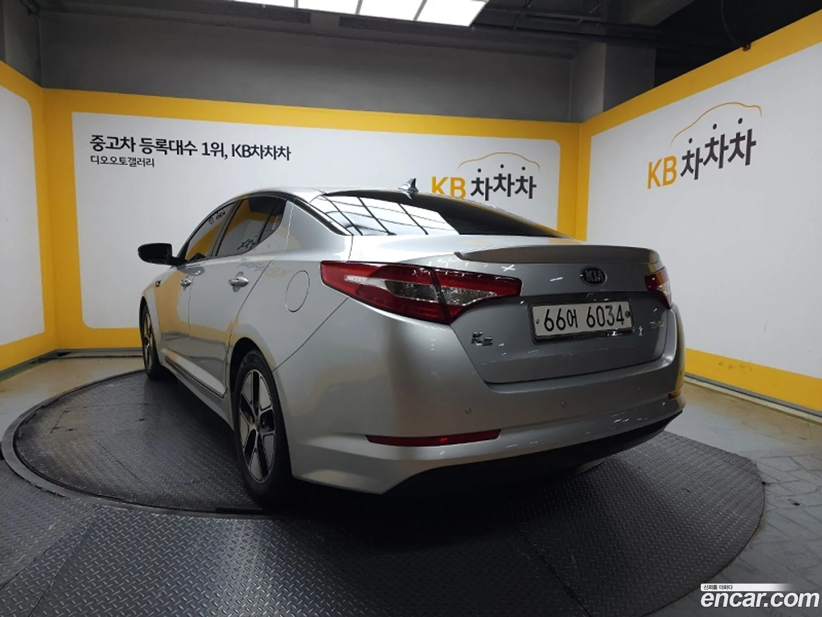 Kia K5 Hybrid Prestige - фотография 1482042