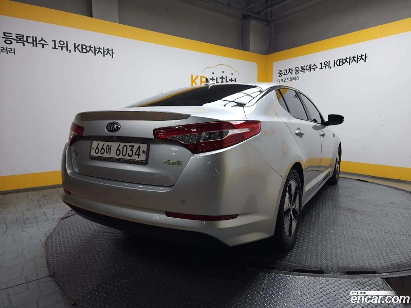 Kia K5 Hybrid Prestige - фотография 1482043