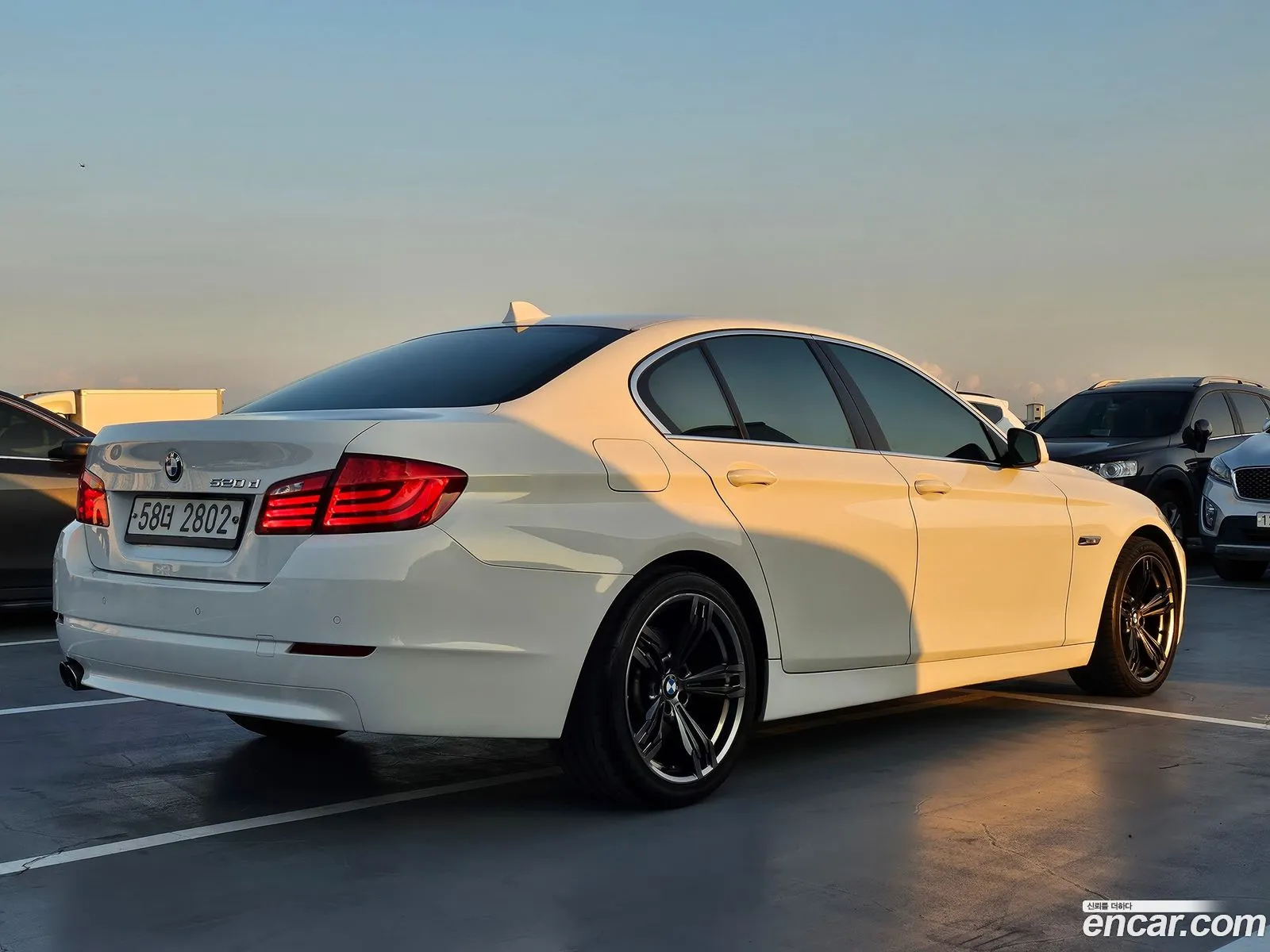BMW 5 Series F10 520D - фотография 15255033