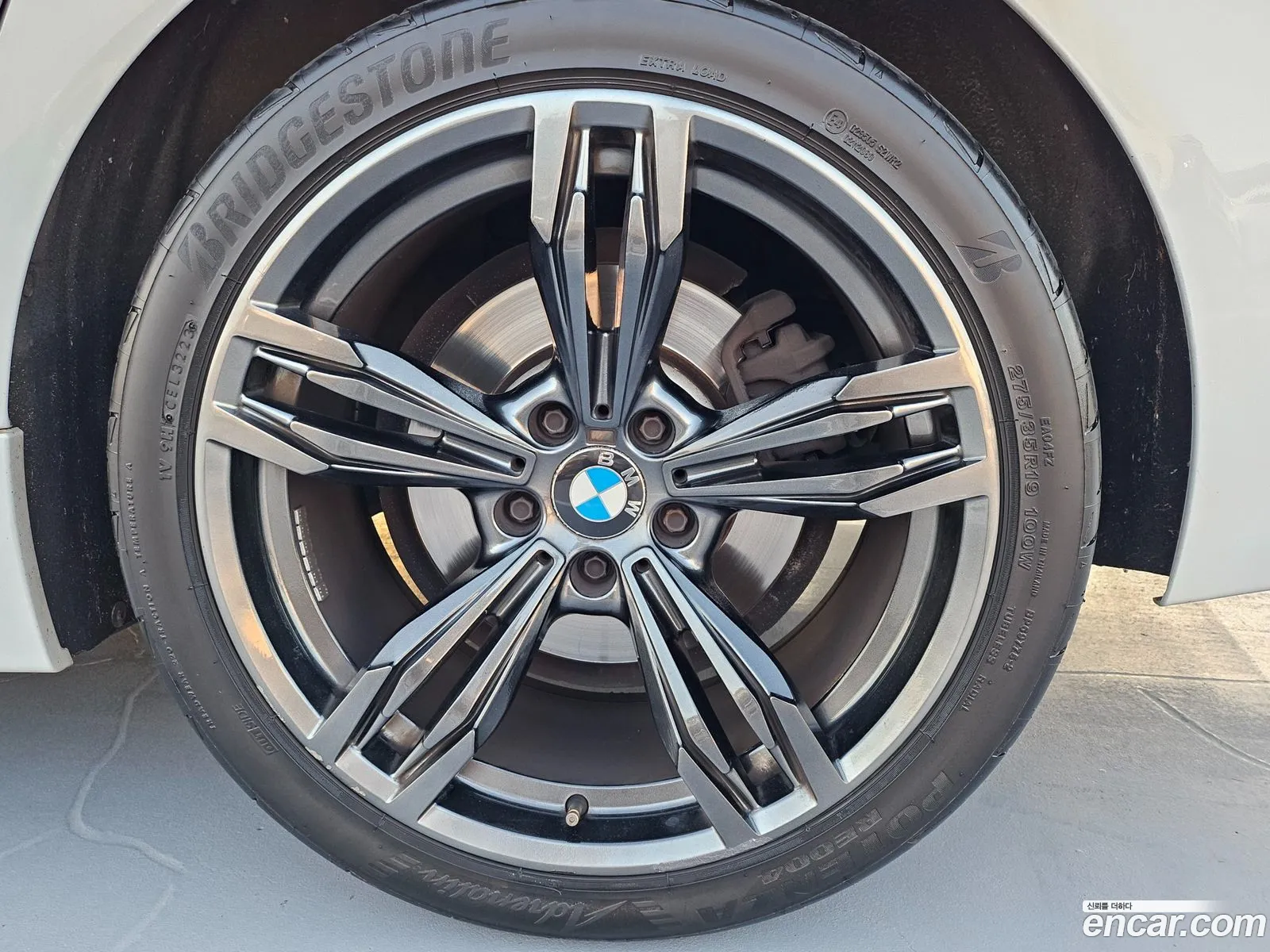 BMW 5 Series F10 520D - фотография 15255035
