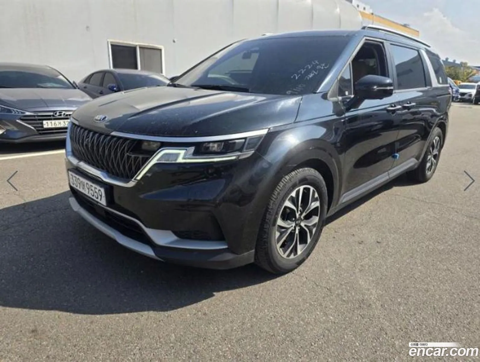 Kia Carnival 4Th Generation 9-Seater Prestige - фотография 12481562