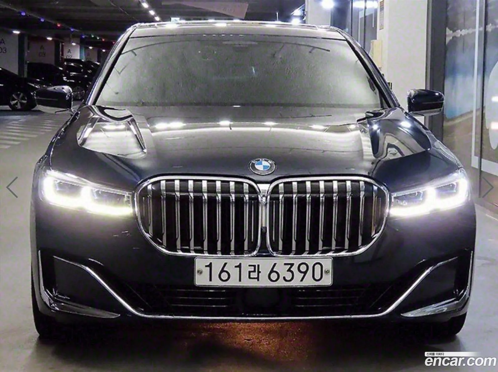 BMW 7 Series G11 740Li xDrive Design Pure Excellence - фотография 15246996