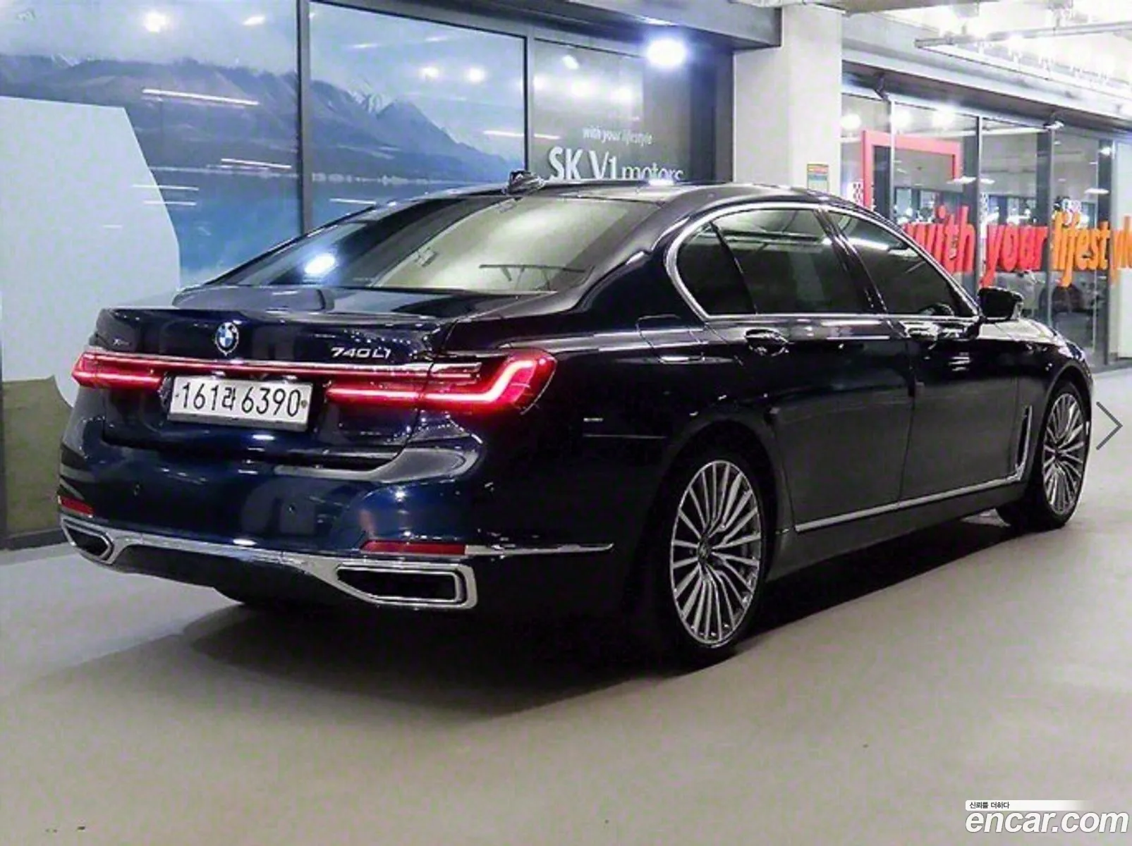 BMW 7 Series G11 740Li xDrive Design Pure Excellence - фотография 15246998