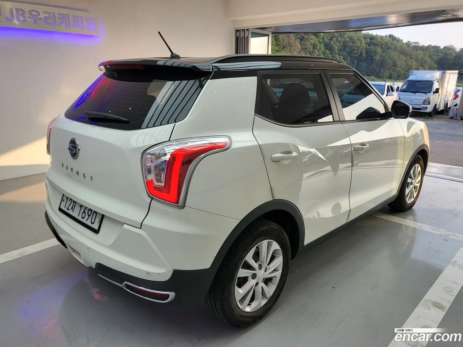 Kg Mobility Ssangyong Tivoli Armor Vx 2Wd - фотография 8264190