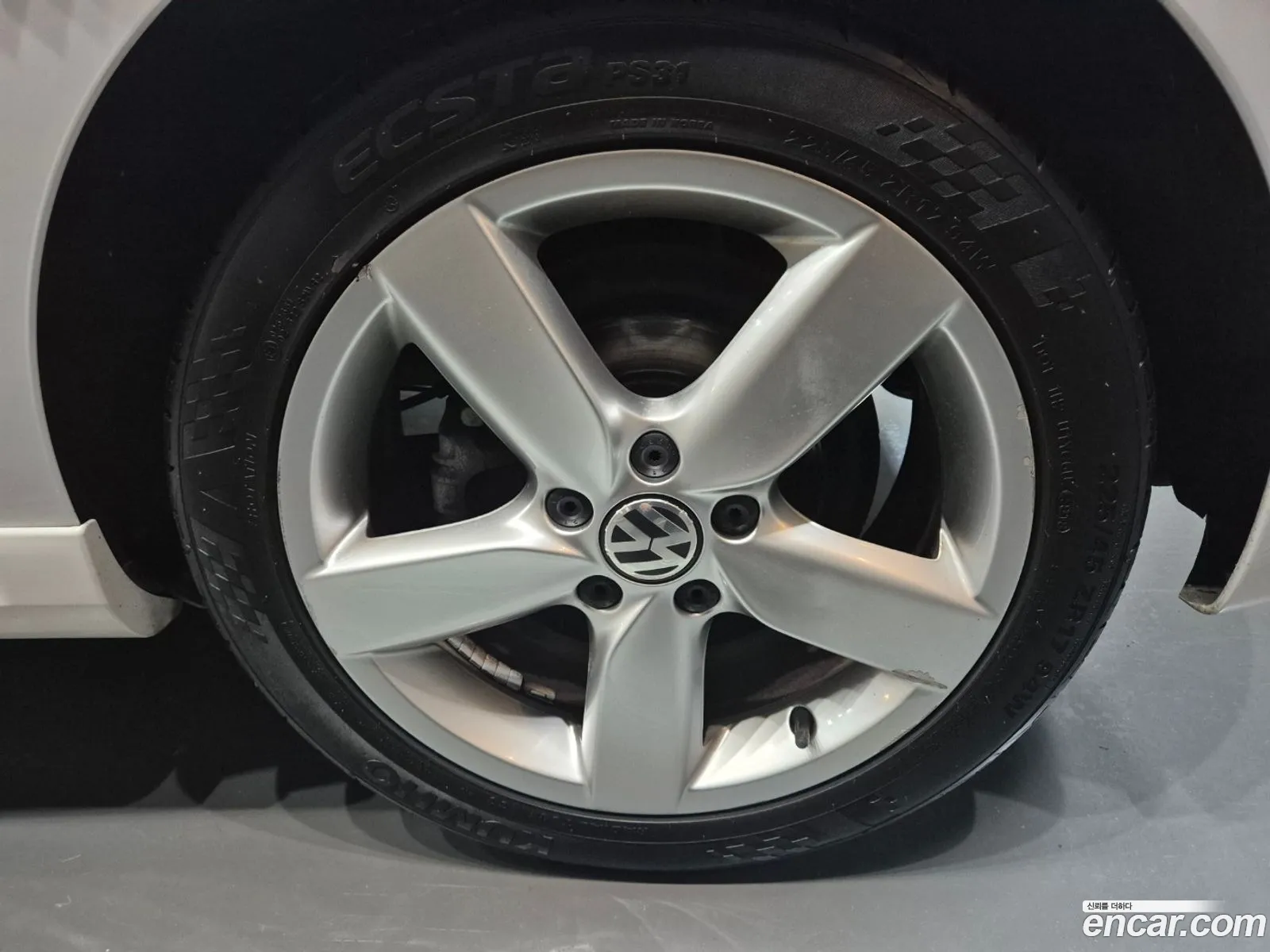 Volkswagen Golf 6Th Generation 20 Tdi Style Edition - фотография 12091175