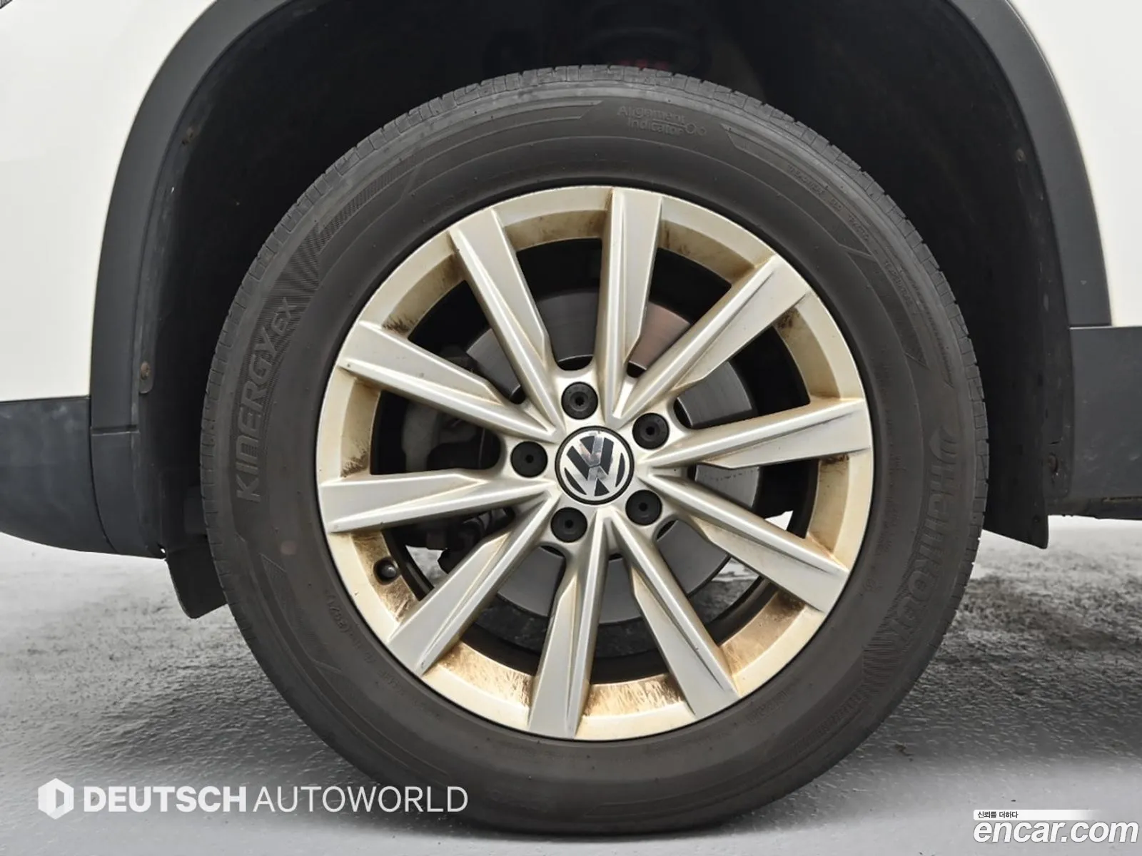 Volkswagen New Tiguan 20 Tdi Comfort 5N - фотография 12091211