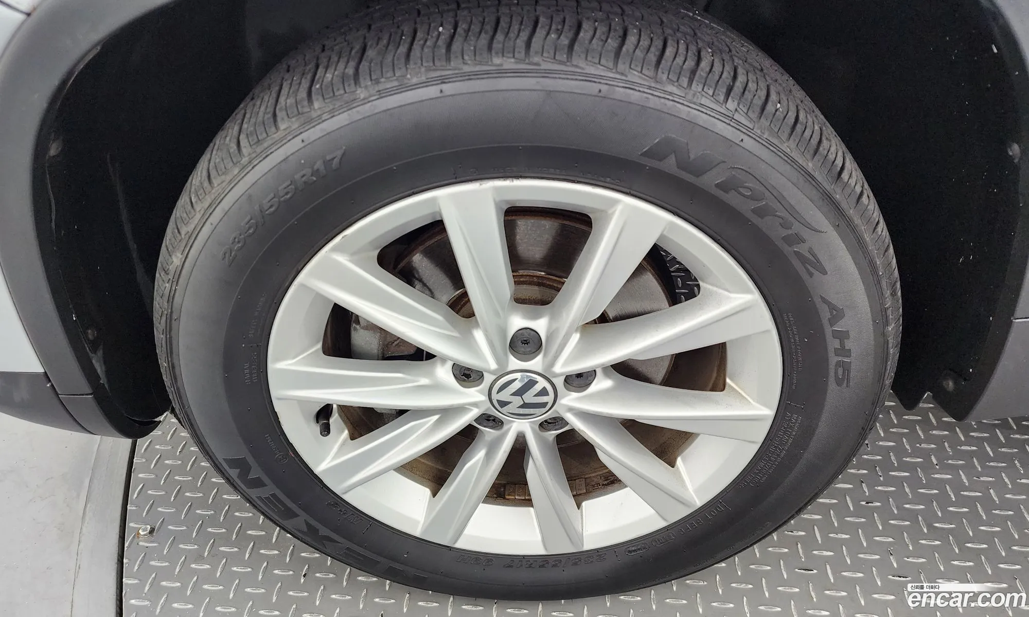 Volkswagen New Tiguan 20 Tdi Comfort 5N - фотография 12191783