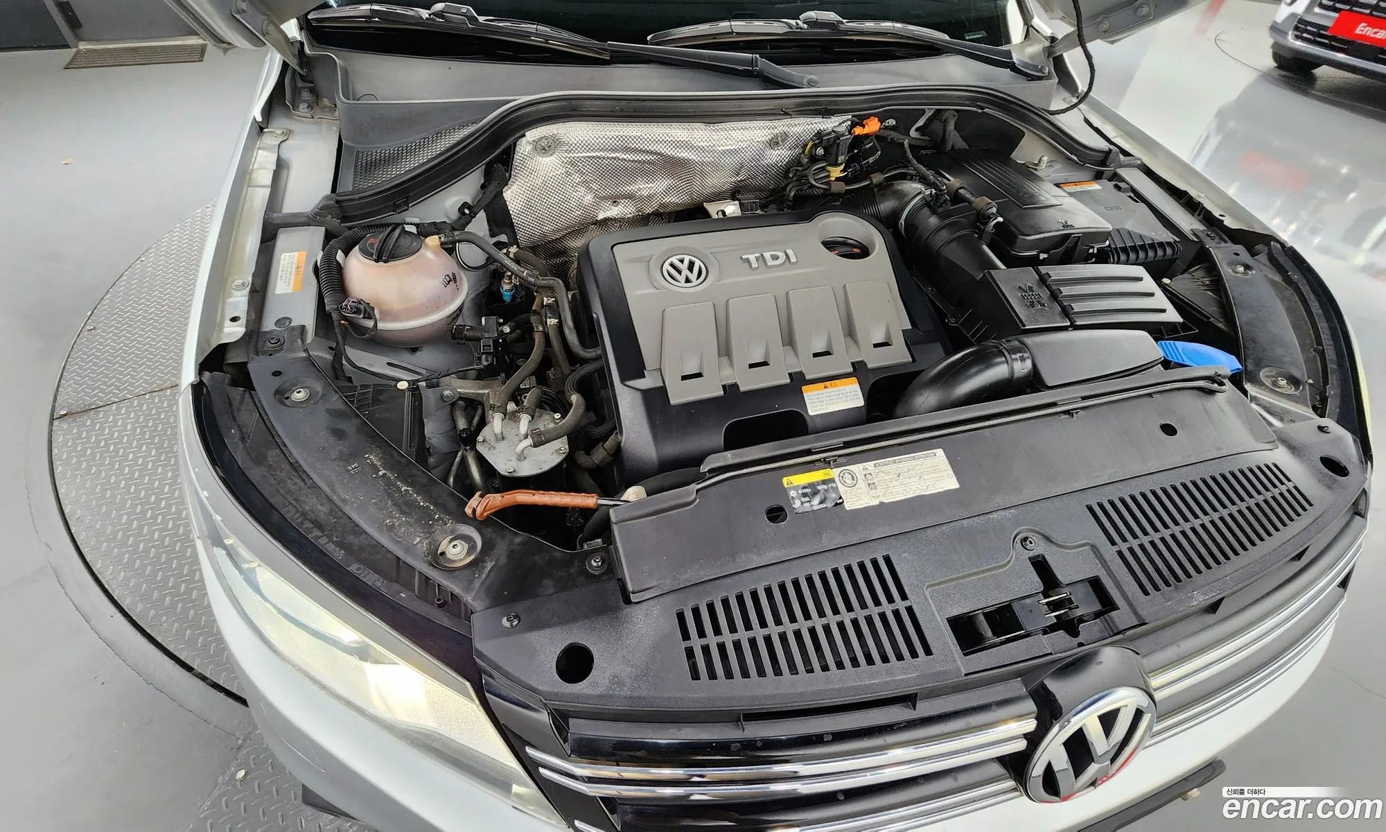 Volkswagen New Tiguan 20 Tdi Comfort 5N - фотография 12191784