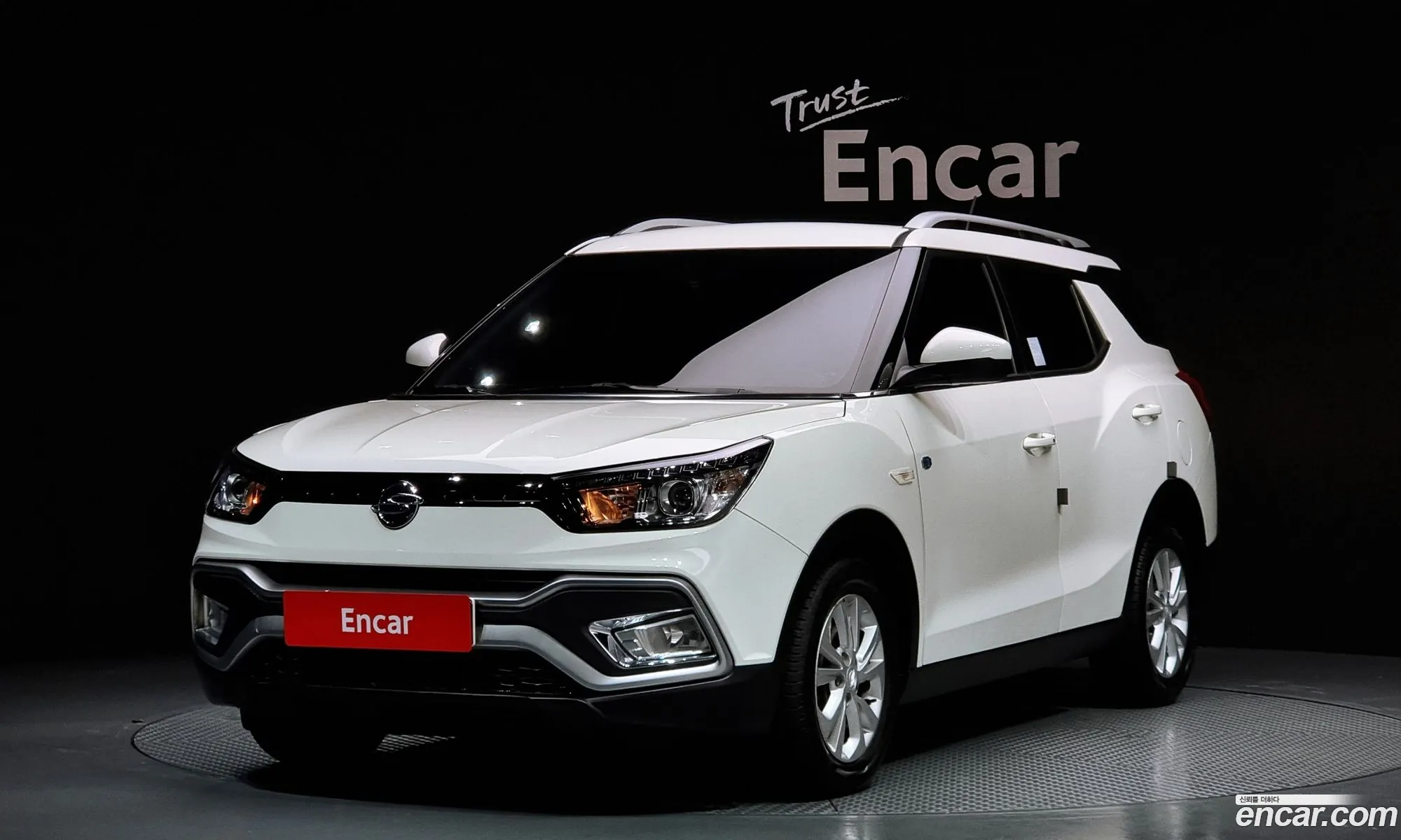 Kg Mobility Ssangyong Tivoli Air Diesel Ax 2Wd - фотография 7716323