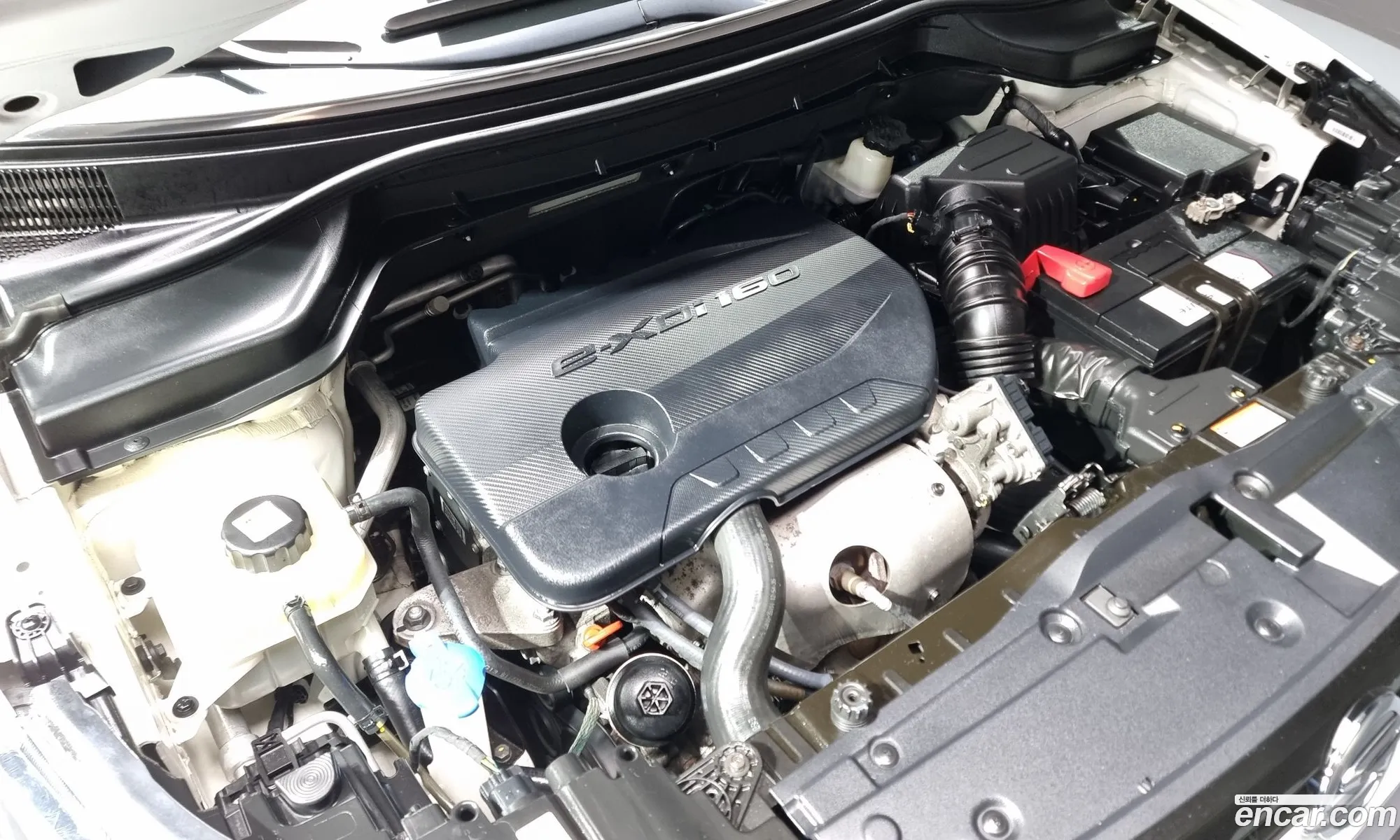 Kg Mobility Ssangyong Tivoli Air Diesel Ax 2Wd - фотография 7716328
