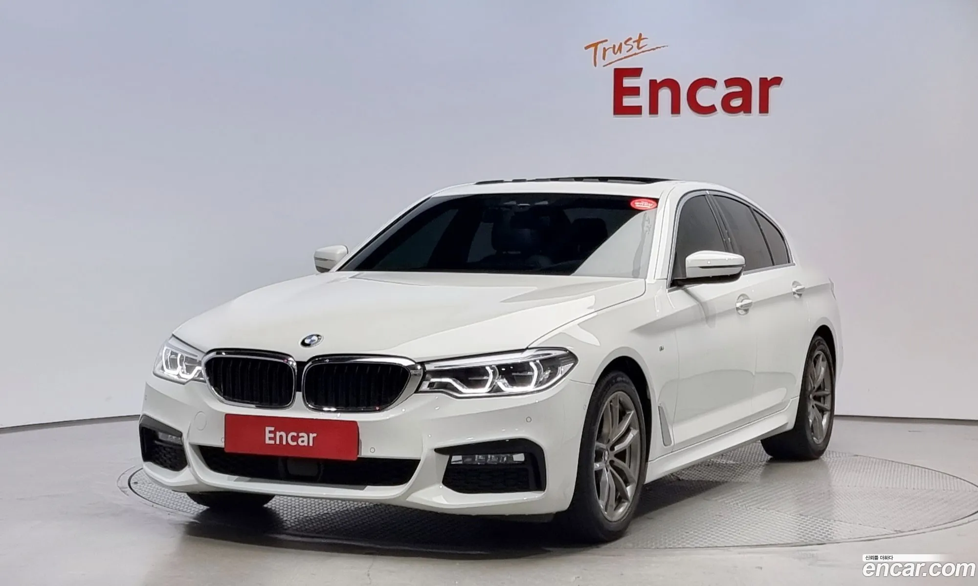 BMW 5 Series G30 520D xDrive M Sports - фотография 14723603