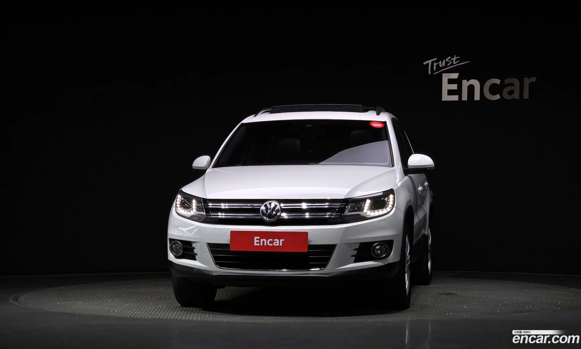 Volkswagen New Tiguan 20 Tdi Premium 5N - фотография 12091161