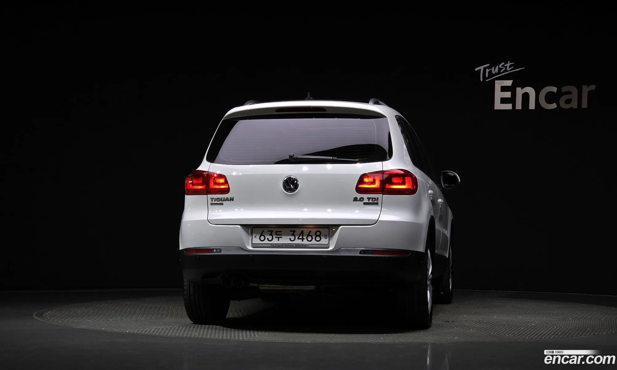 Volkswagen New Tiguan 20 Tdi Premium 5N - фотография 12091162