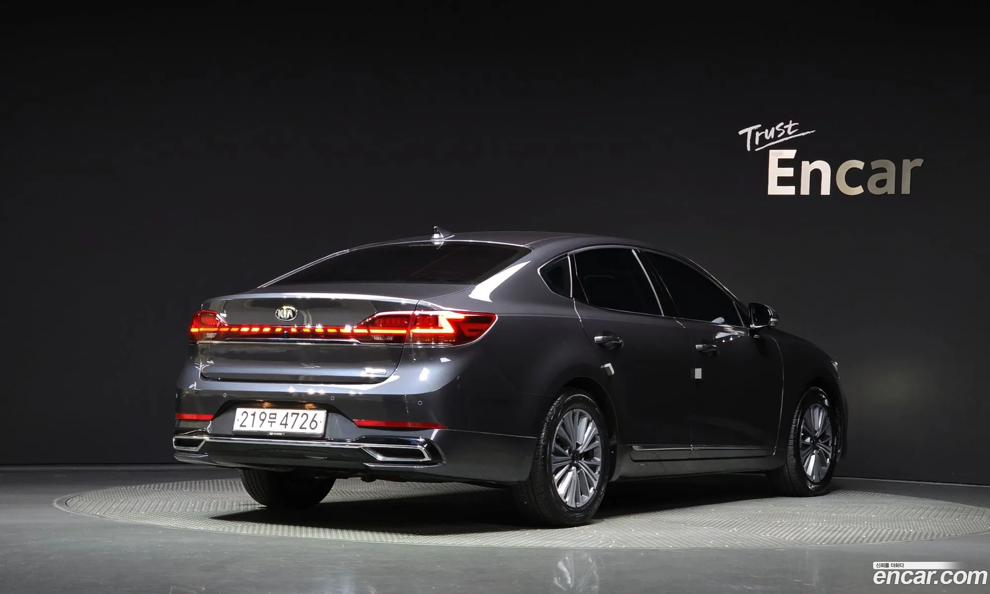 Kia K7 Premier Hybrid Noblesse - фотография 1510851