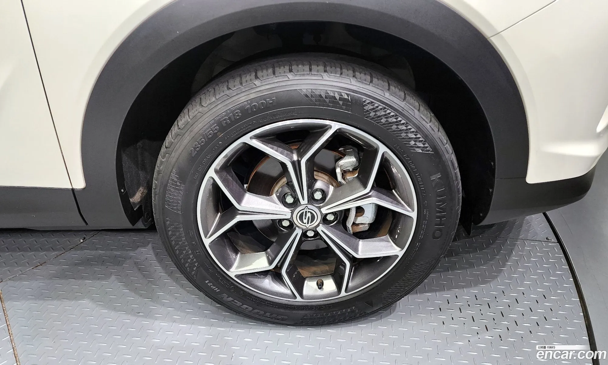Kg Mobility Ssangyong Beautiful Korando Gasoline 15 2Wd C5 Plus - фотография 7473249