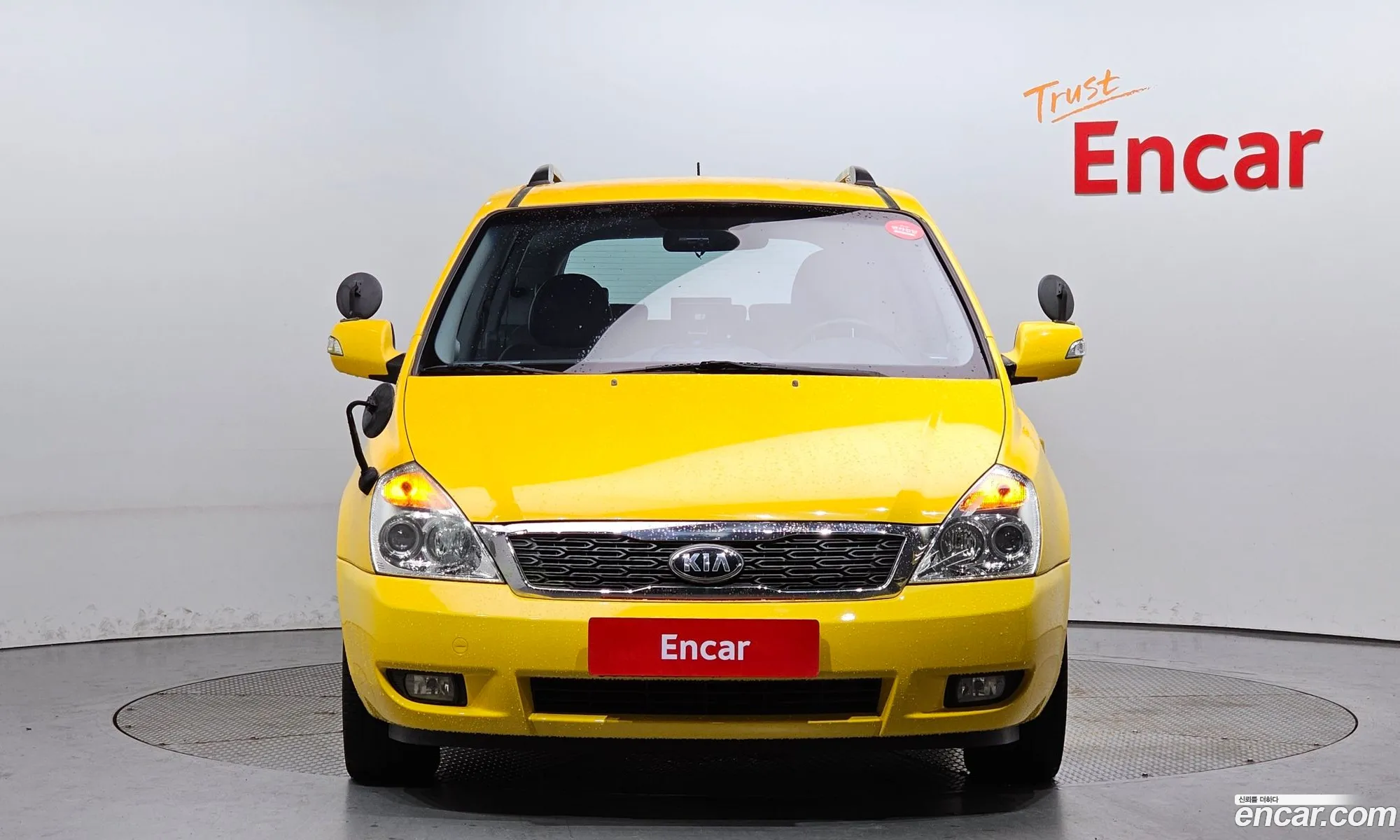 Kia Carnival R Child Protection Car - фотография 16941383