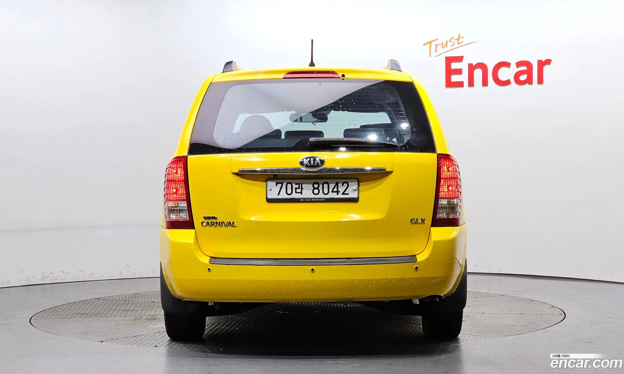 Kia Carnival R Child Protection Car - фотография 16941384