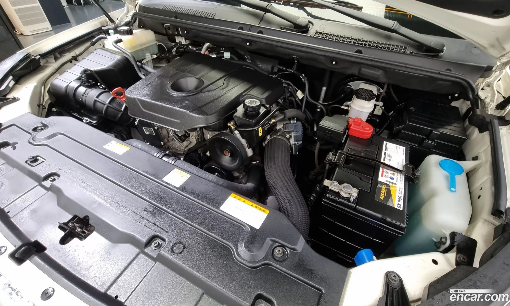 Korando Turismo 4Wd Tx 11-Seater - фотография 7550245