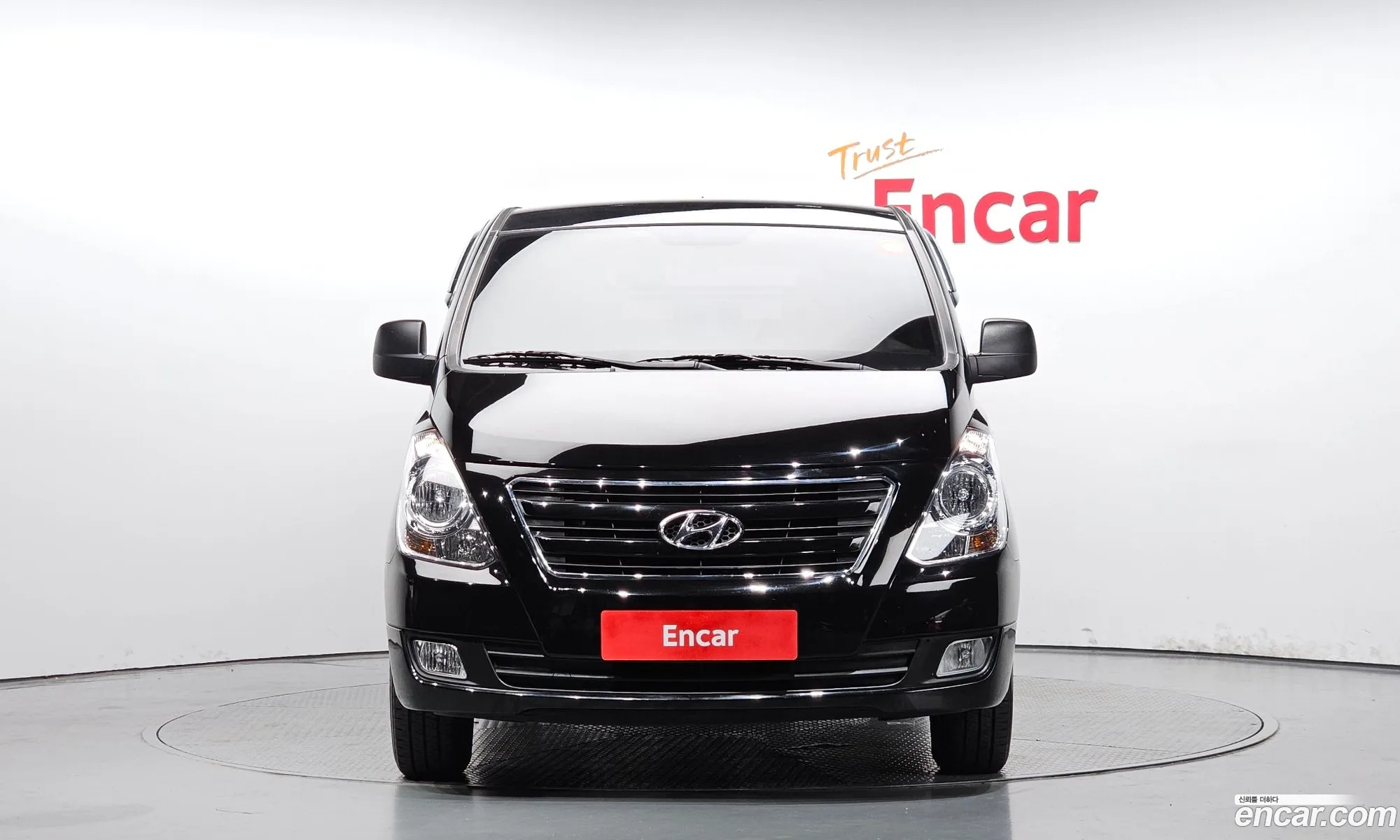 Hyundai Grand Starex 5-Seater Van Modern - фотография 12529499