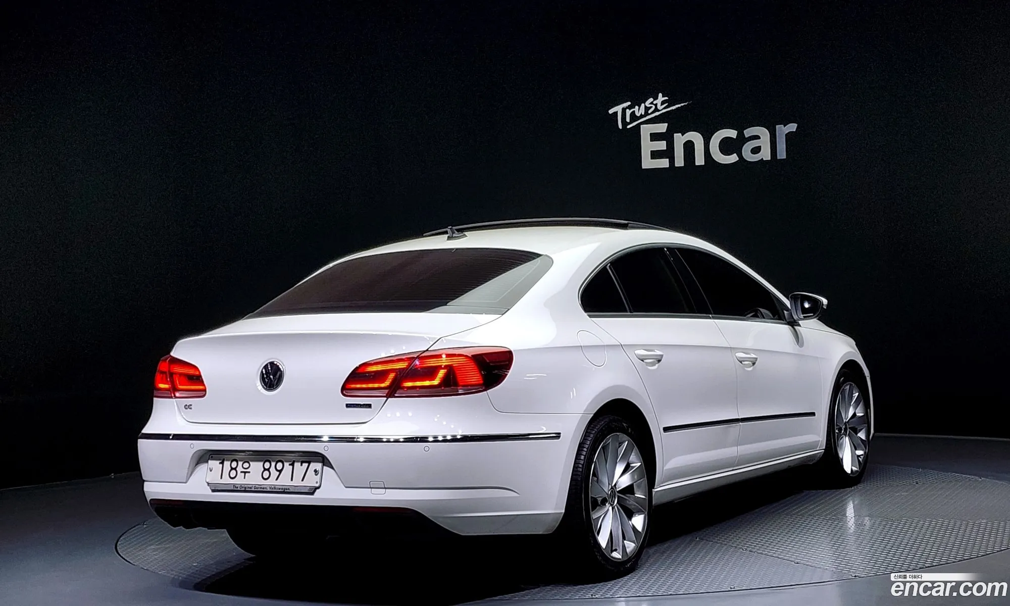 Volkswagen New Cc 20 Tdi Bluemotion - фотография 12310435