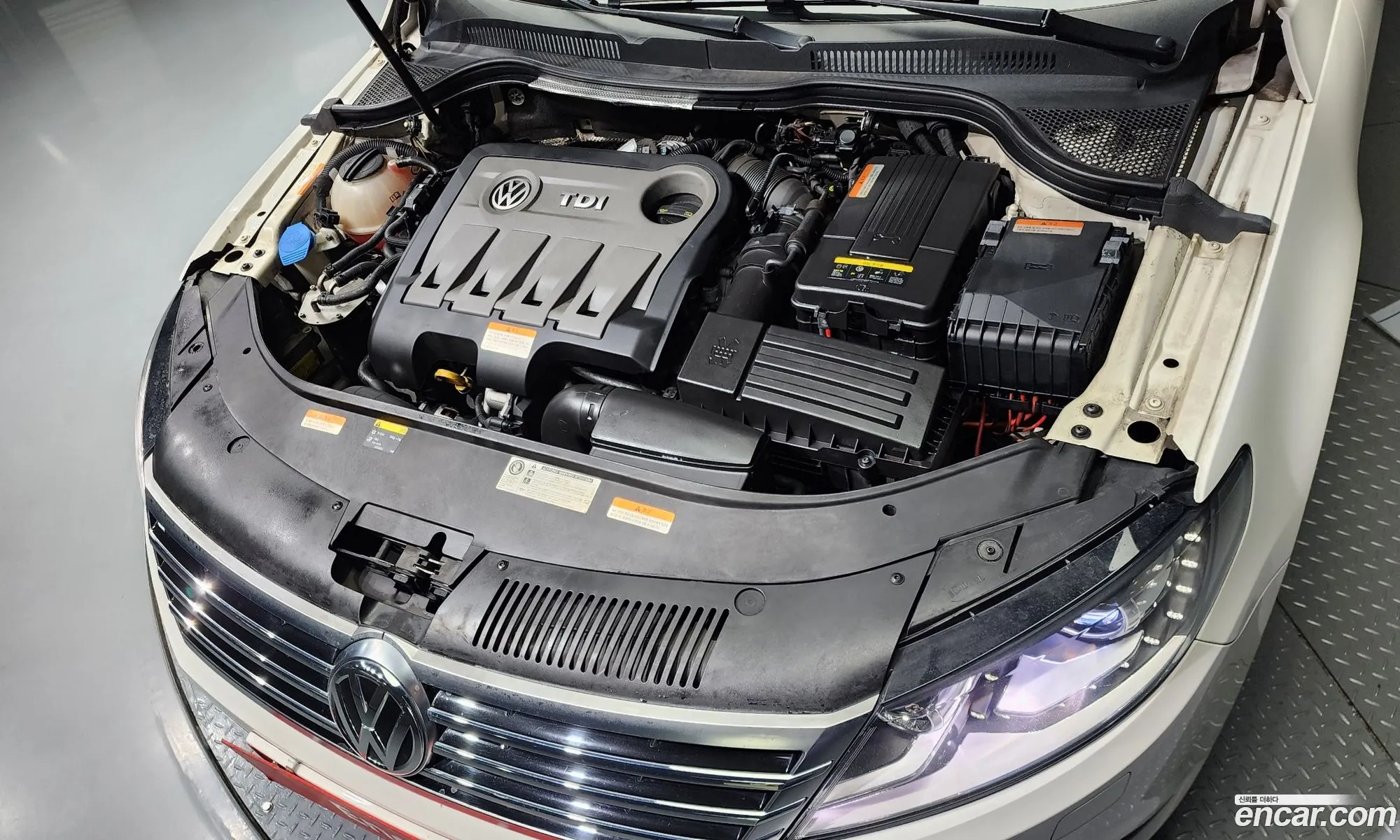 Volkswagen New Cc 20 Tdi Bluemotion - фотография 12310439
