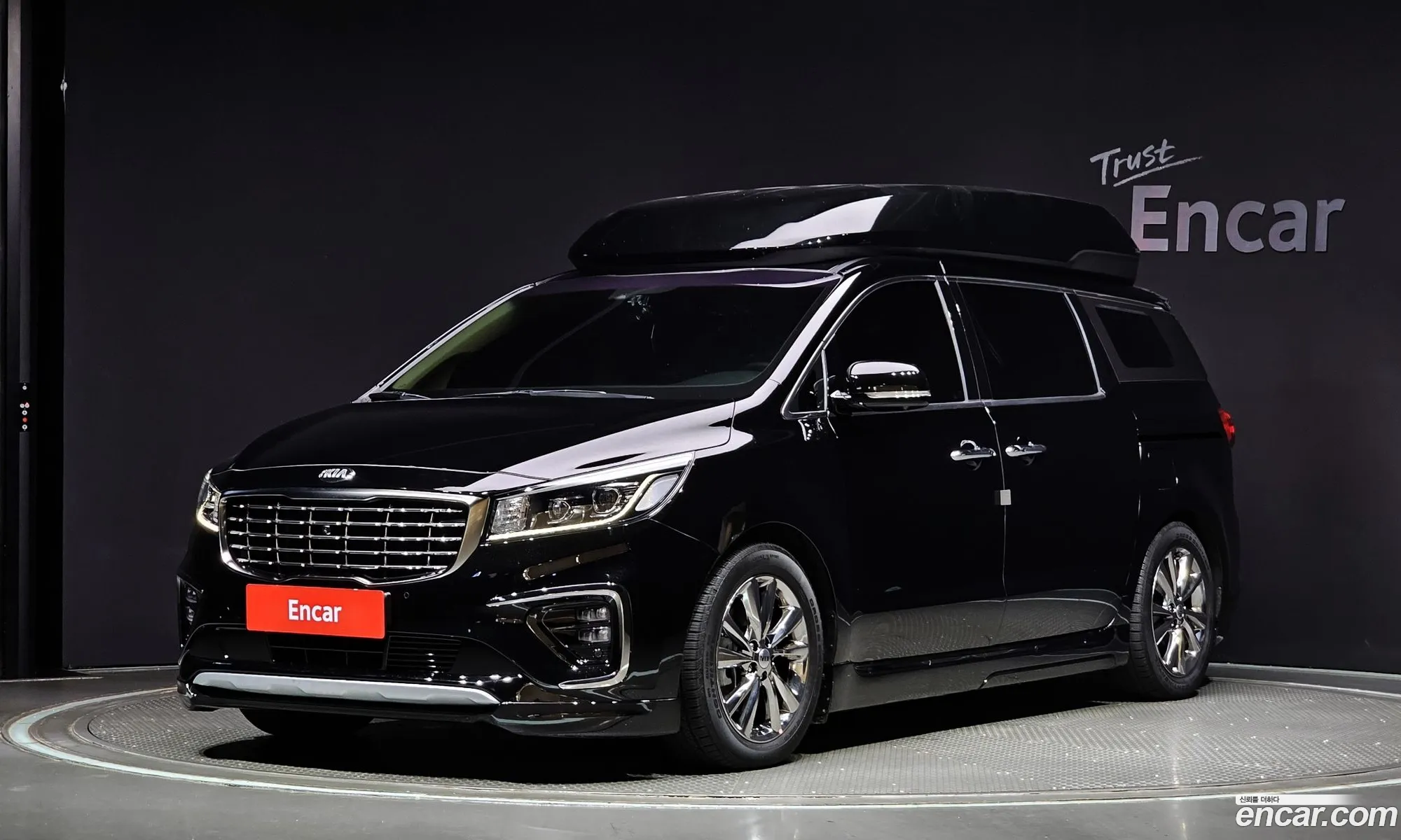 The New Carnival Gasoline 9 -Seater High Rimmujin Noblesse Special - фотография 16320916