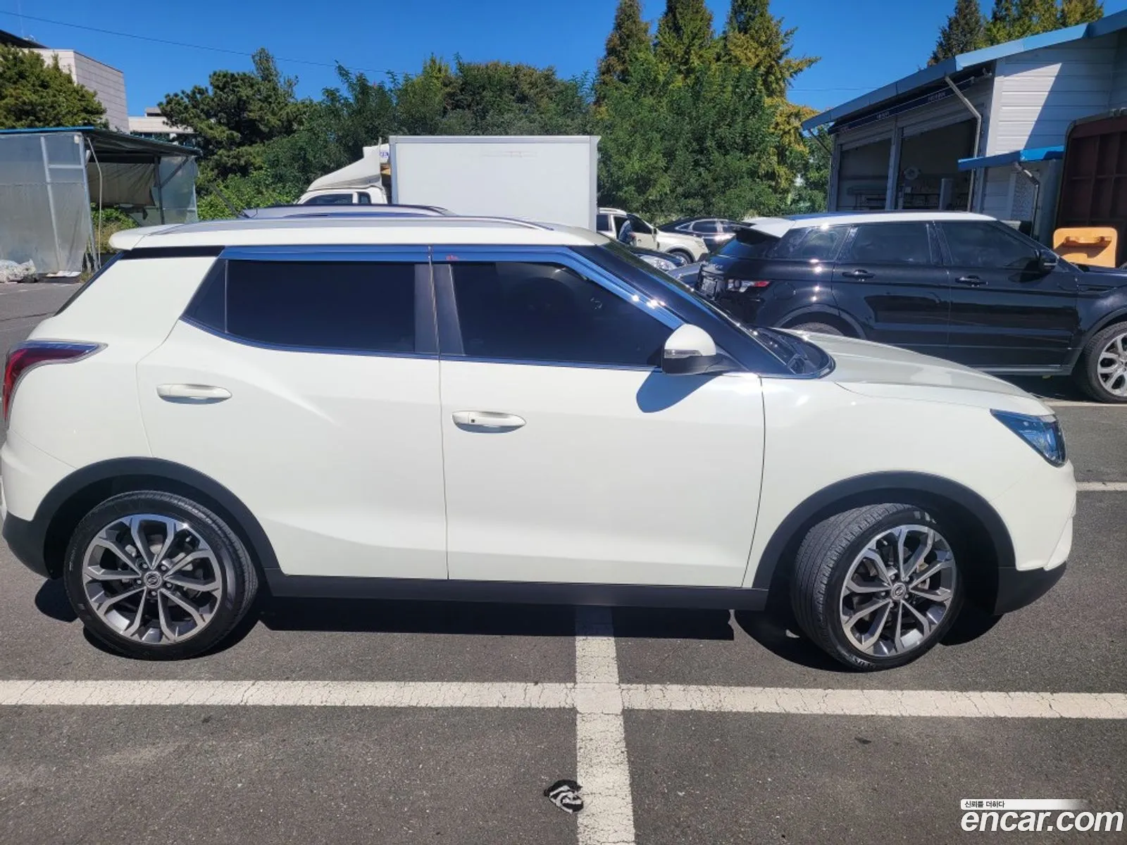 Kg Mobility Ssangyong Tivoli Lx 2Wd Top-Of-The-Line Model - фотография 7571218