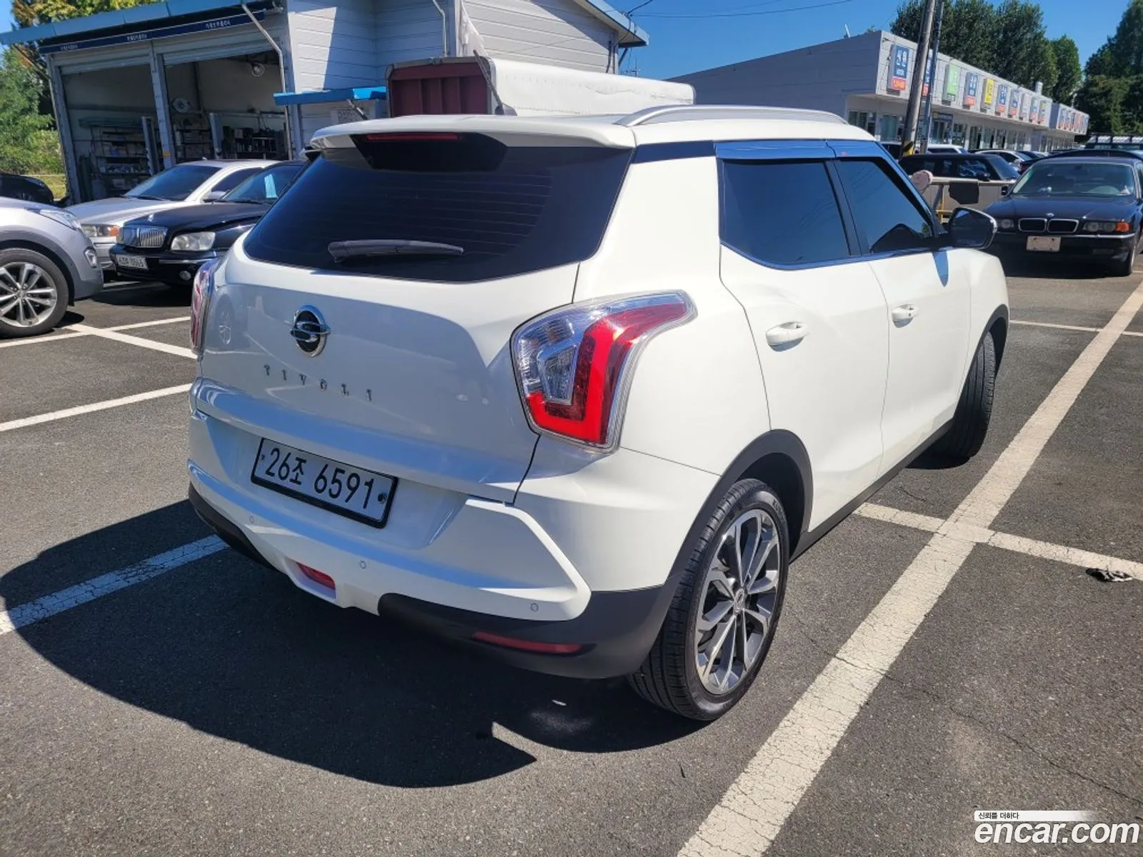Kg Mobility Ssangyong Tivoli Lx 2Wd Top-Of-The-Line Model - фотография 7571219