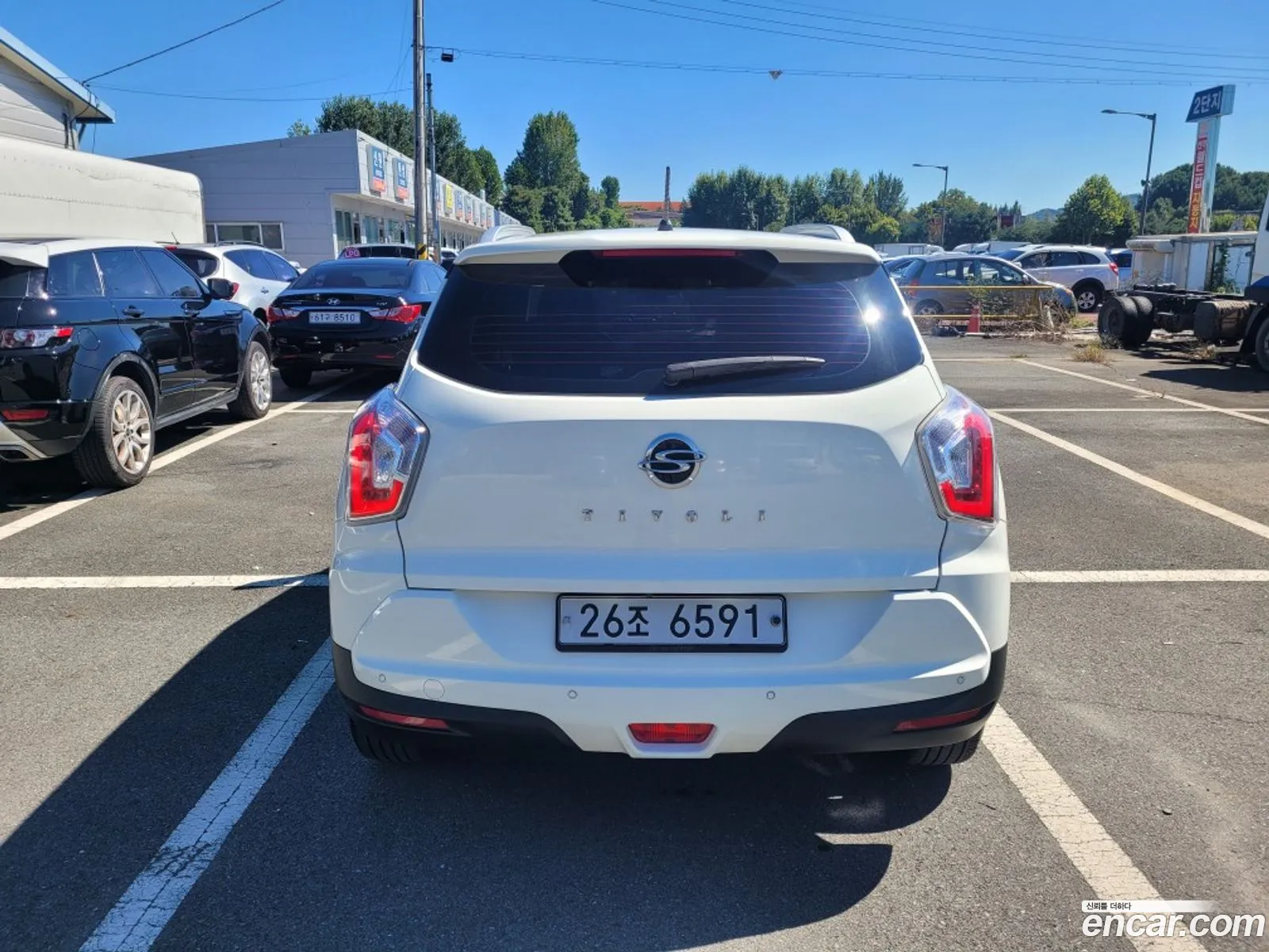 Kg Mobility Ssangyong Tivoli Lx 2Wd Top-Of-The-Line Model - фотография 7571220